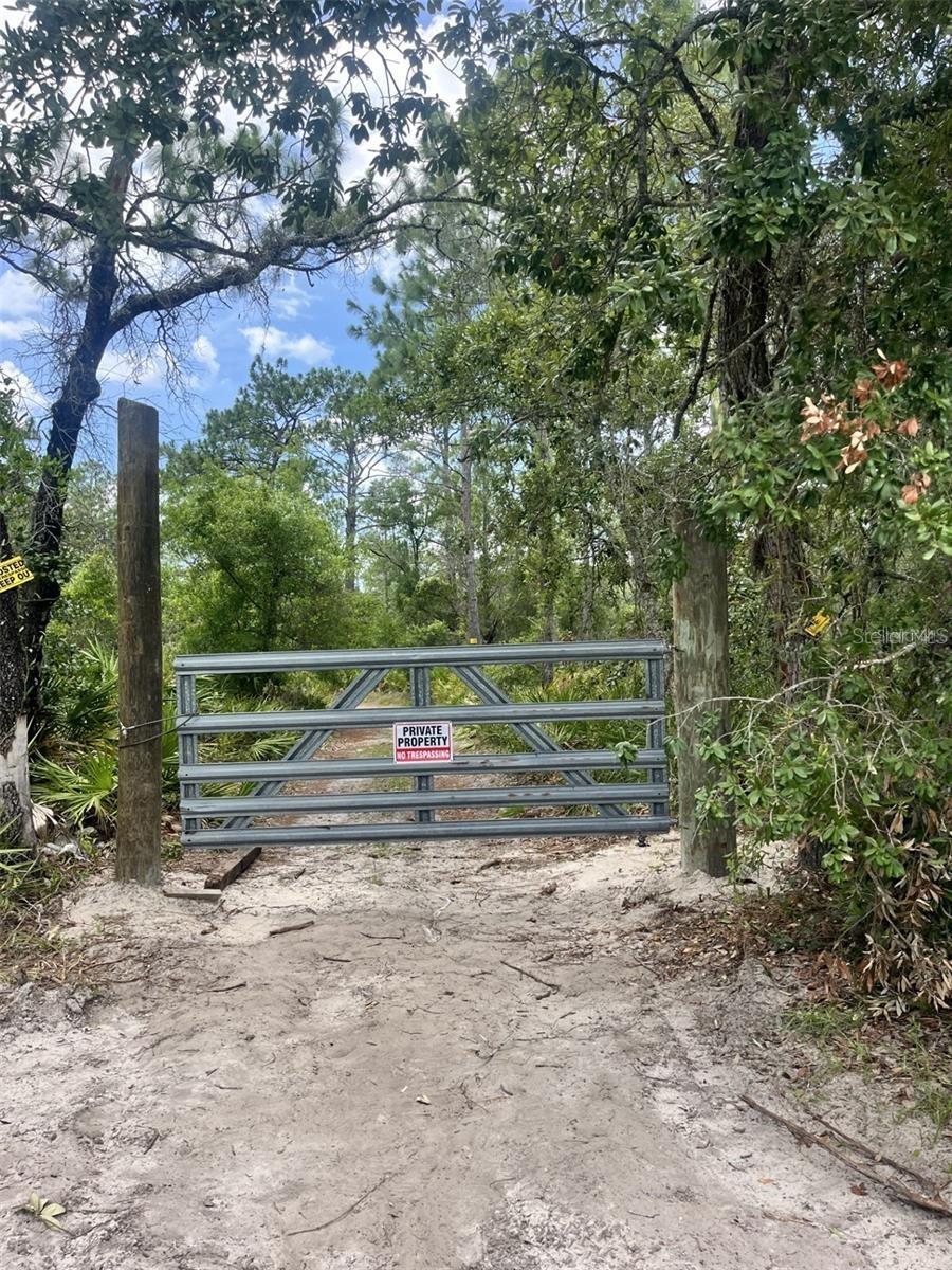 10128 S SUNCOAST BOULEVARD