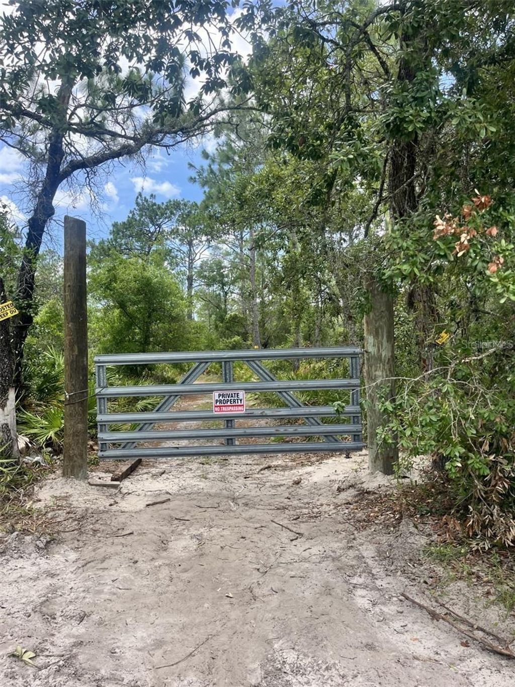 Photo of 10128 S Suncoast Boulevard, Homosassa, FL 34446 (MLS # TB8499272)