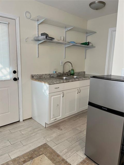 listing image 57