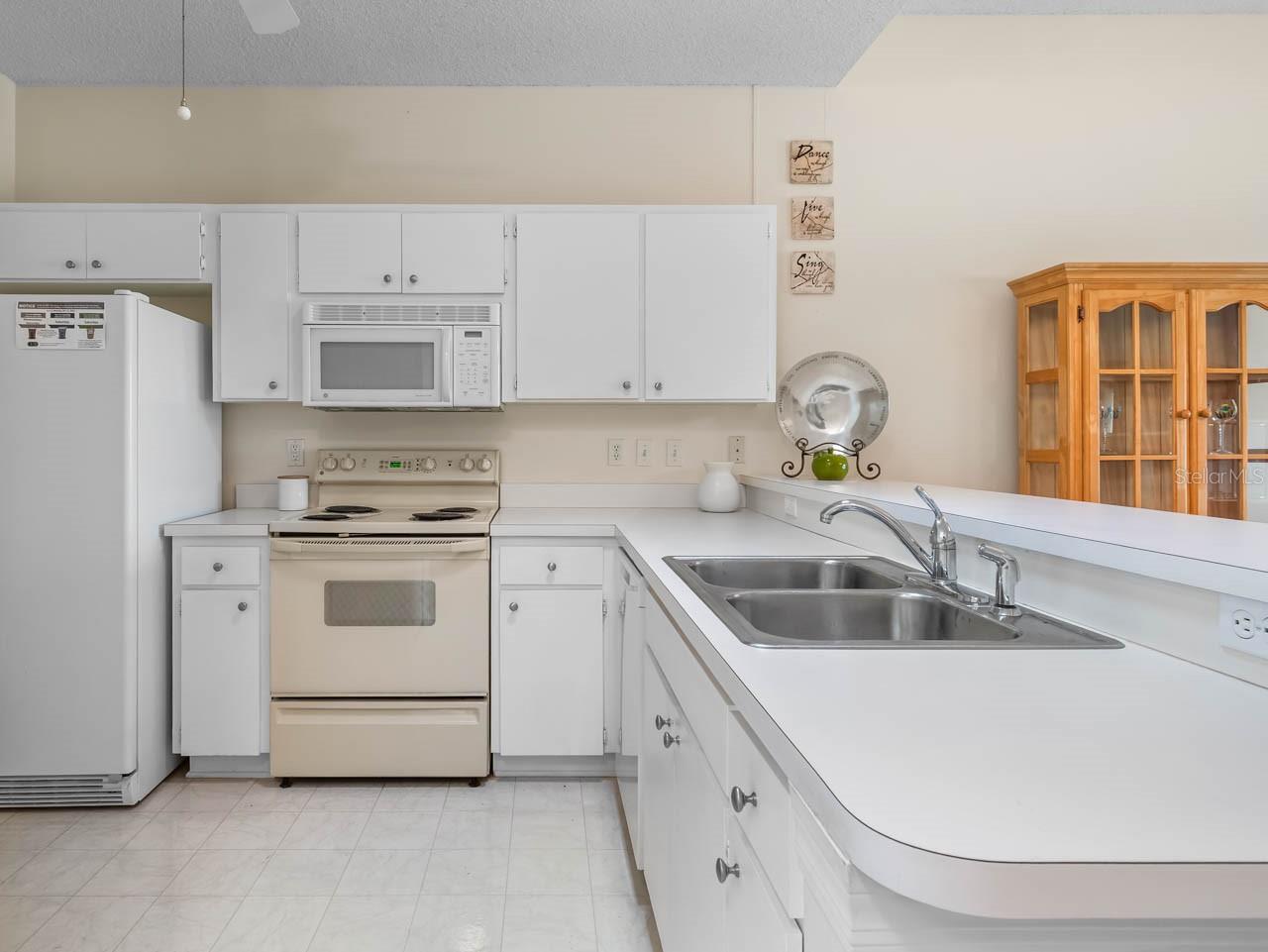 RADISON II CONDO - Residential