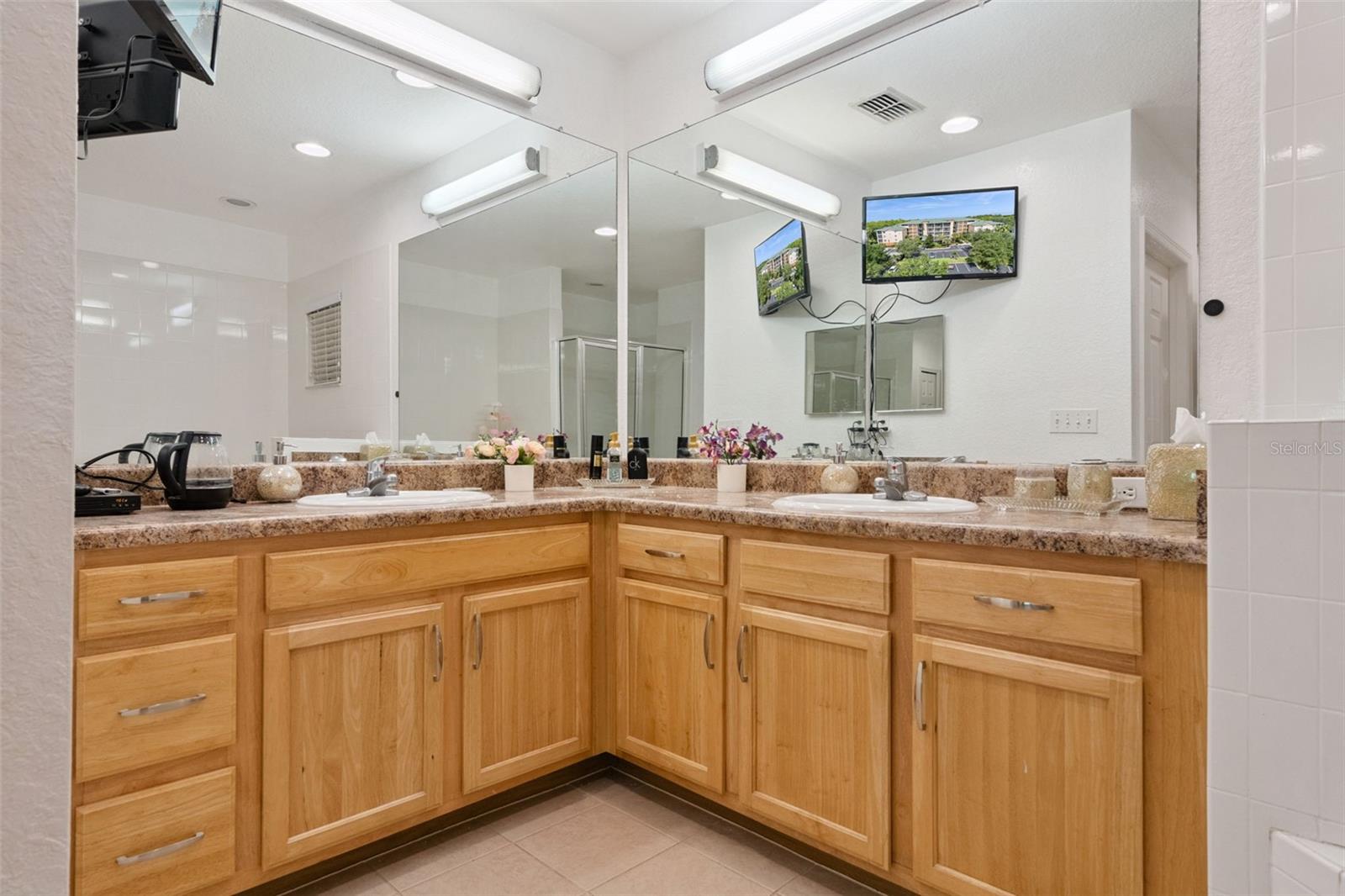 CARIBE COVE - Residential