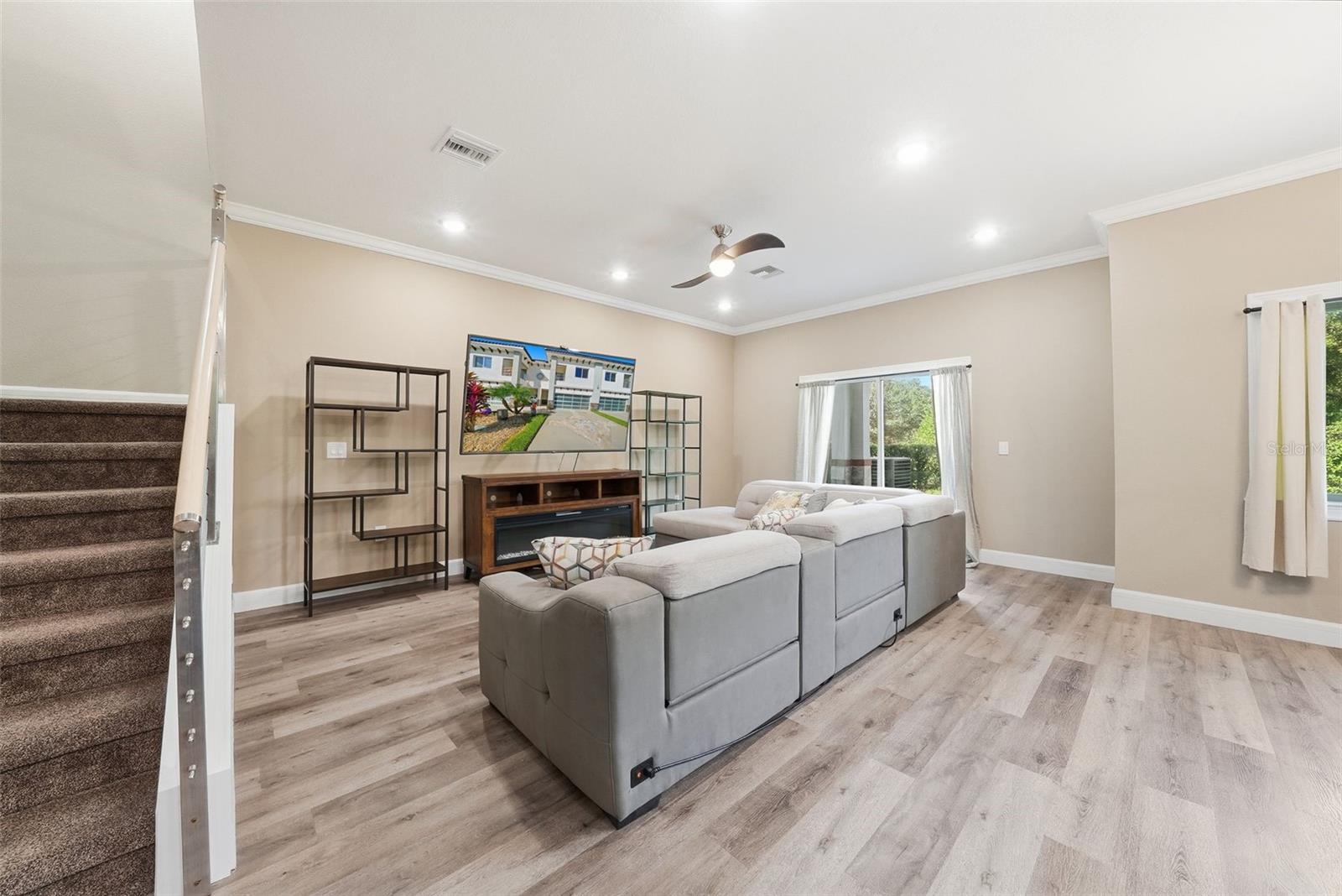 1948 GREENBRIAR TERRACE