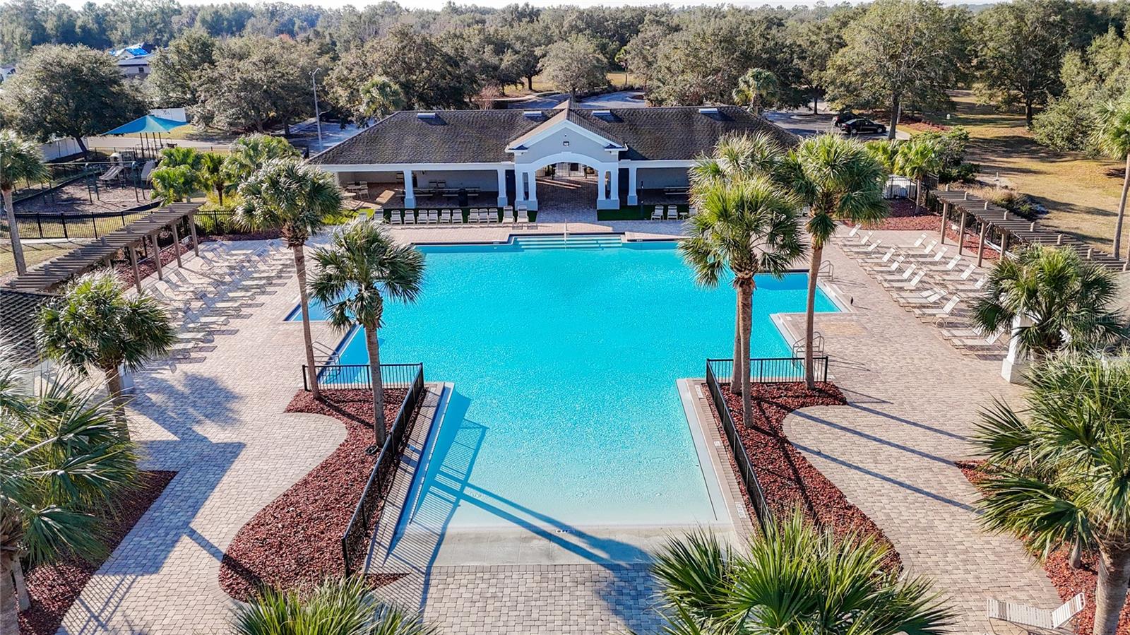 TRILLIUM VILLAGE D - Residential