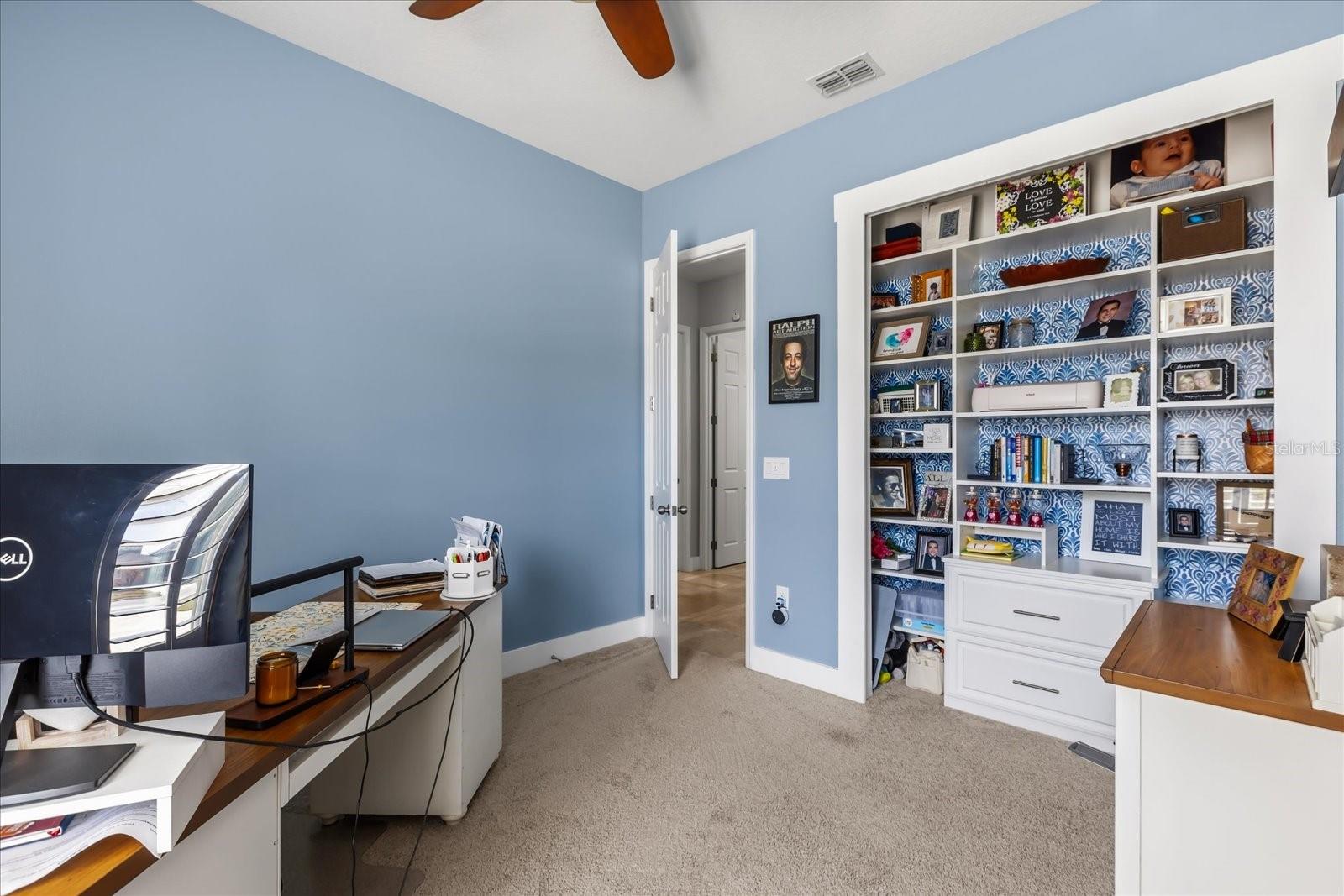 OXFORD CHASE - Residential