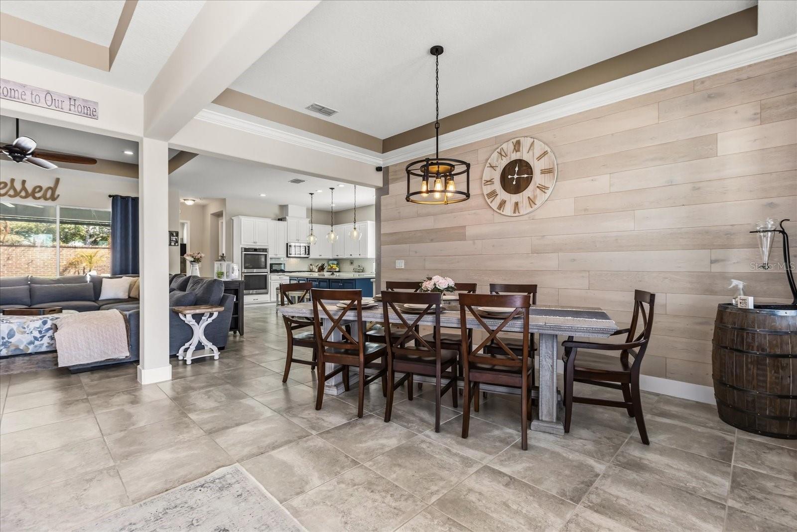 OXFORD CHASE - Residential