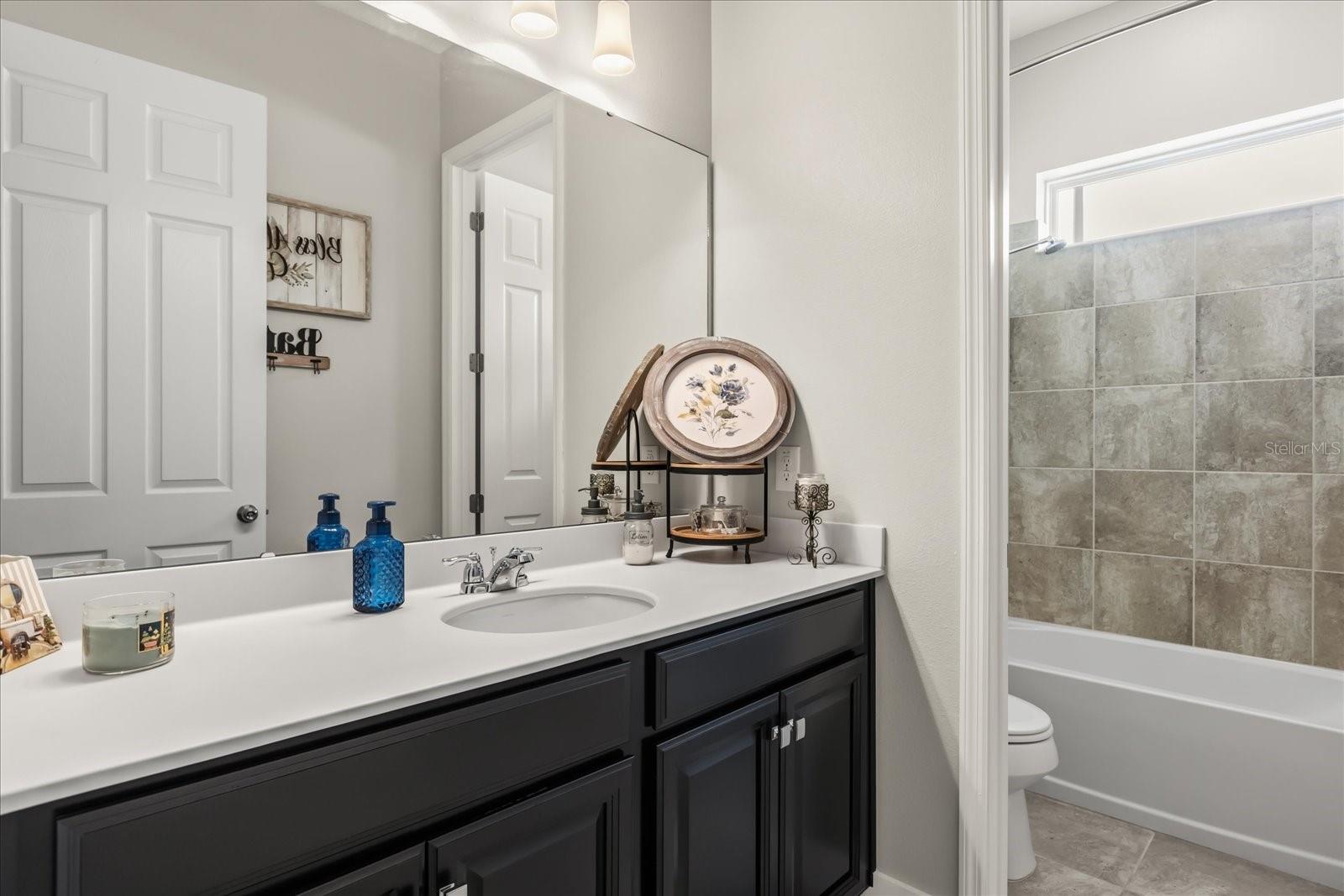 OXFORD CHASE - Residential