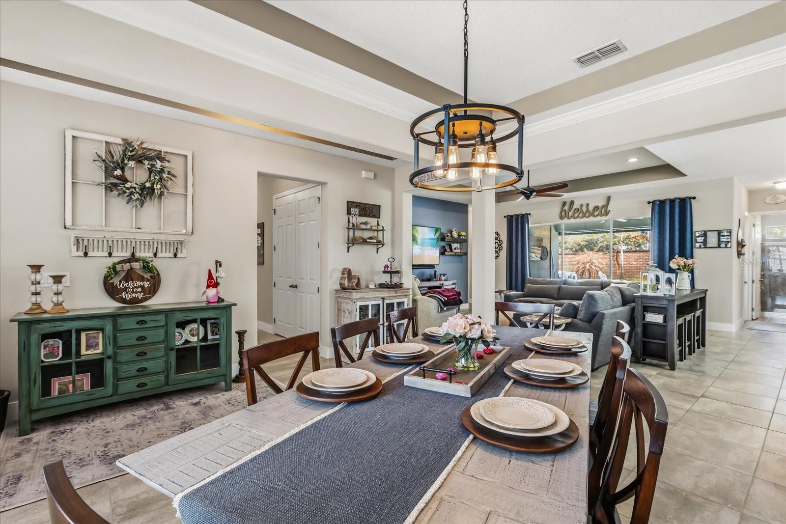 OXFORD CHASE - Residential