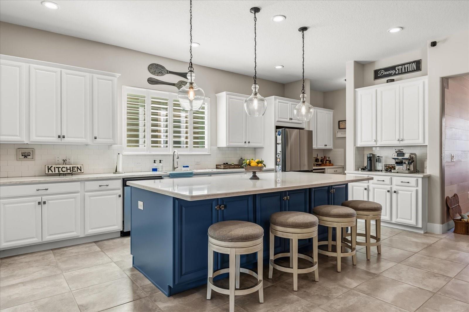 OXFORD CHASE - Residential