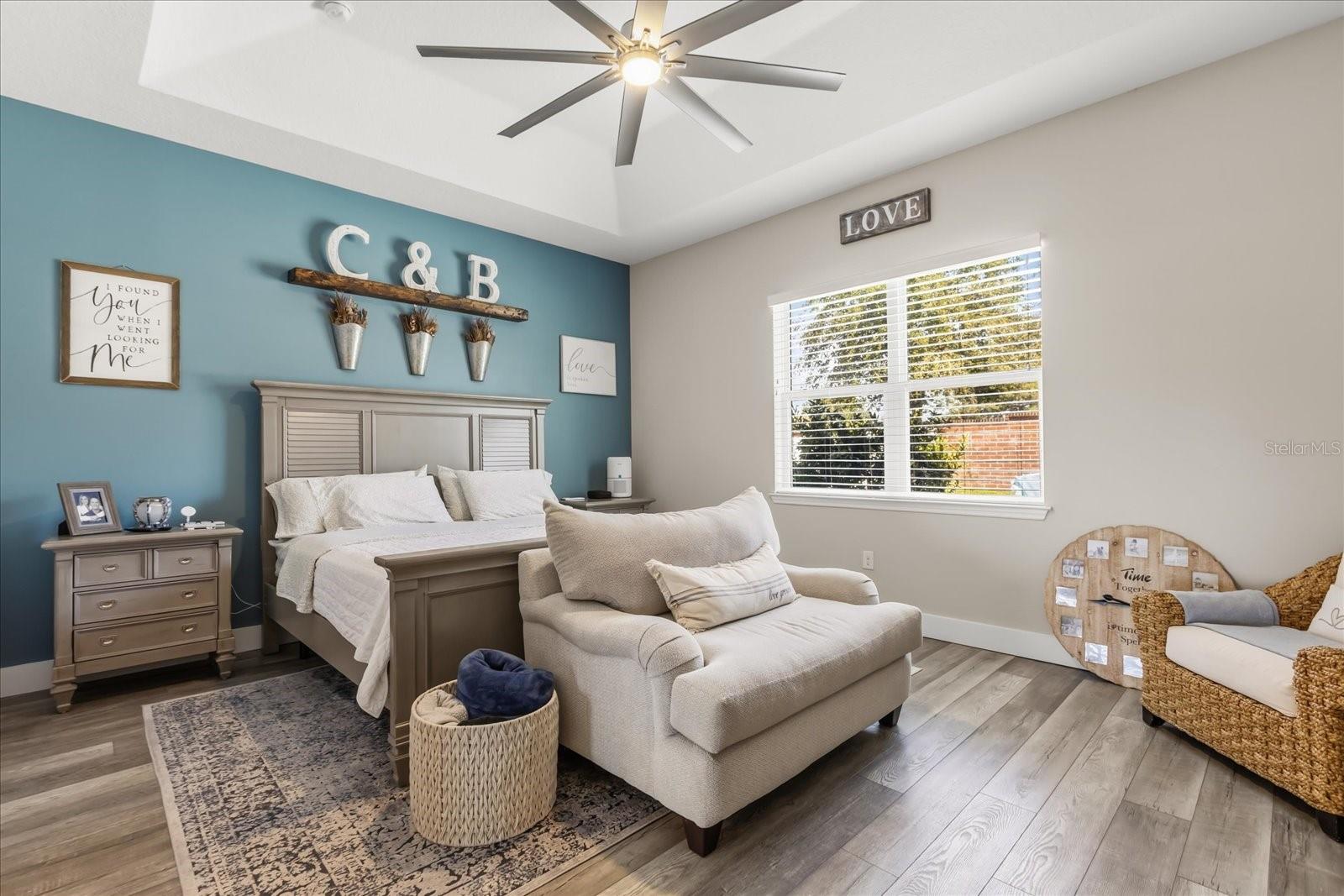 OXFORD CHASE - Residential