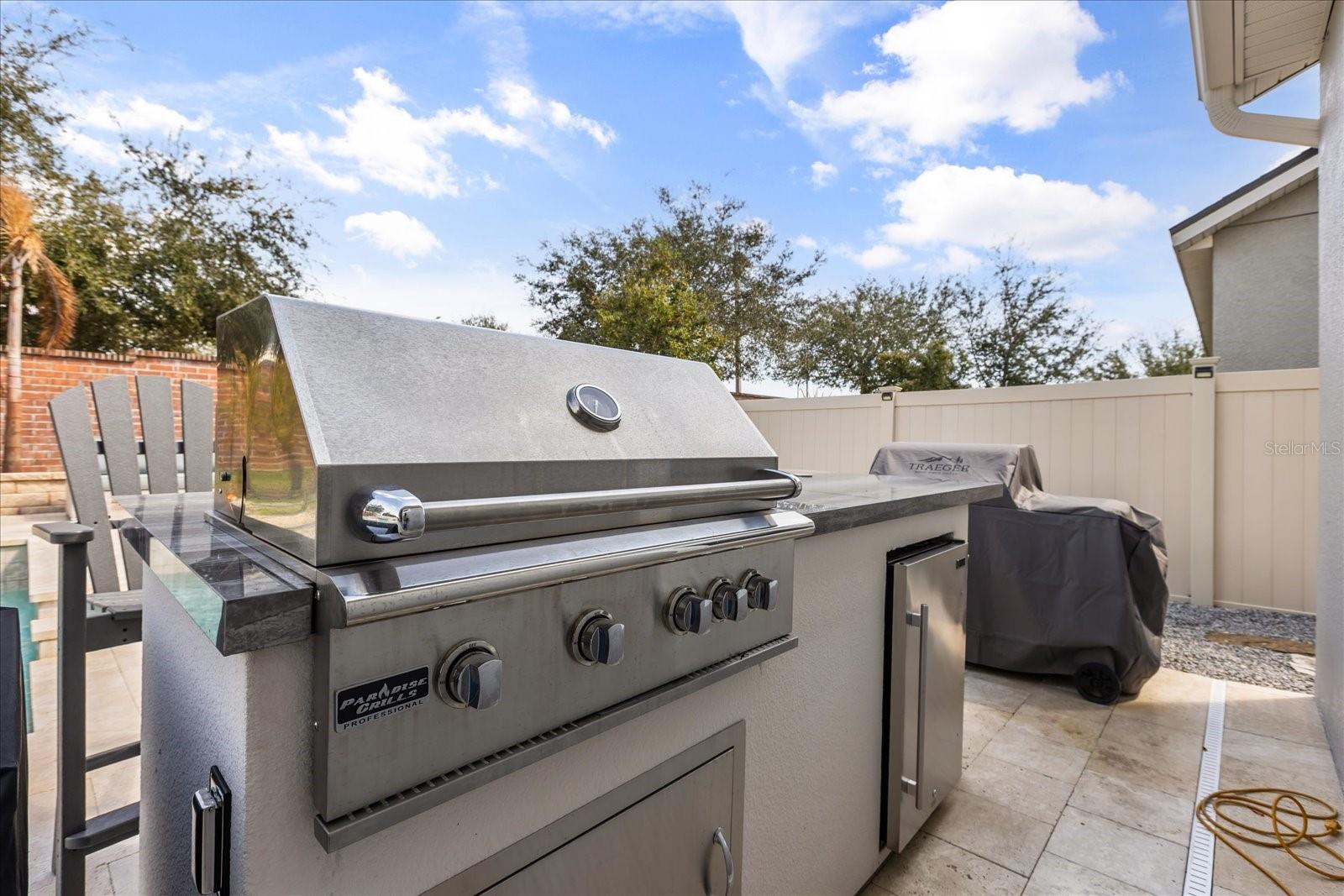 OXFORD CHASE - Residential