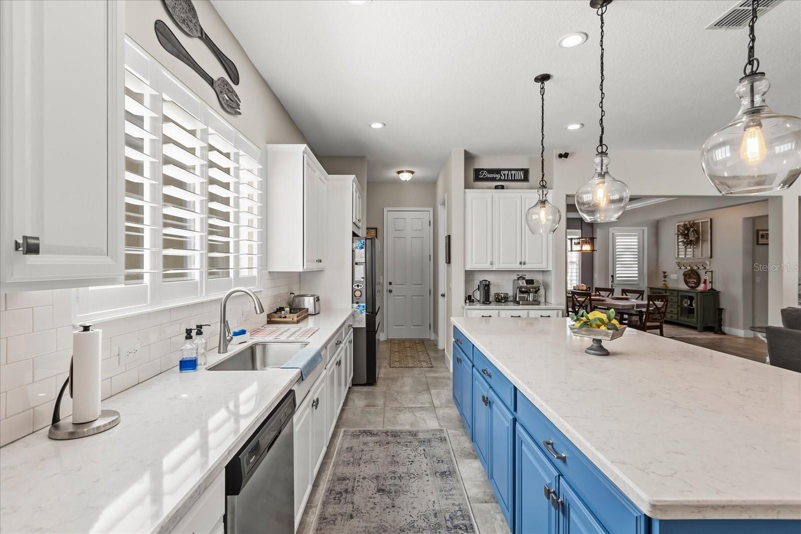 OXFORD CHASE - Residential