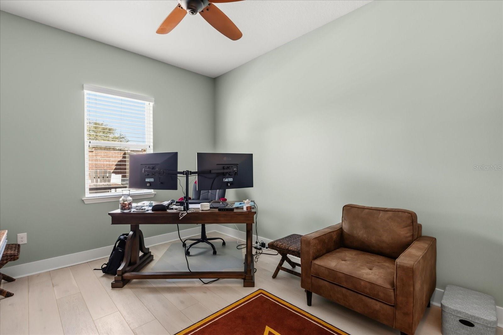 OXFORD CHASE - Residential