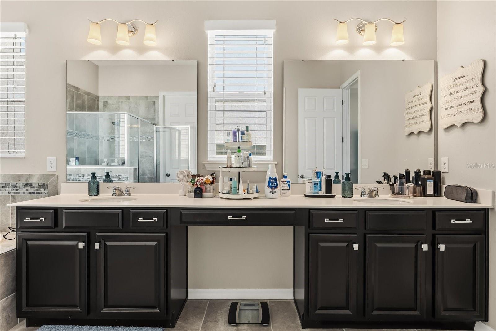 OXFORD CHASE - Residential