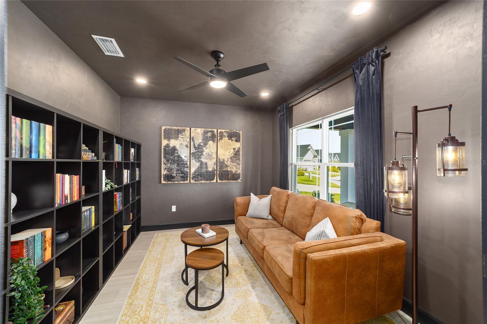 GRAND OAKS AT TOWER PH 2 PB 37 PG 63 - Residential