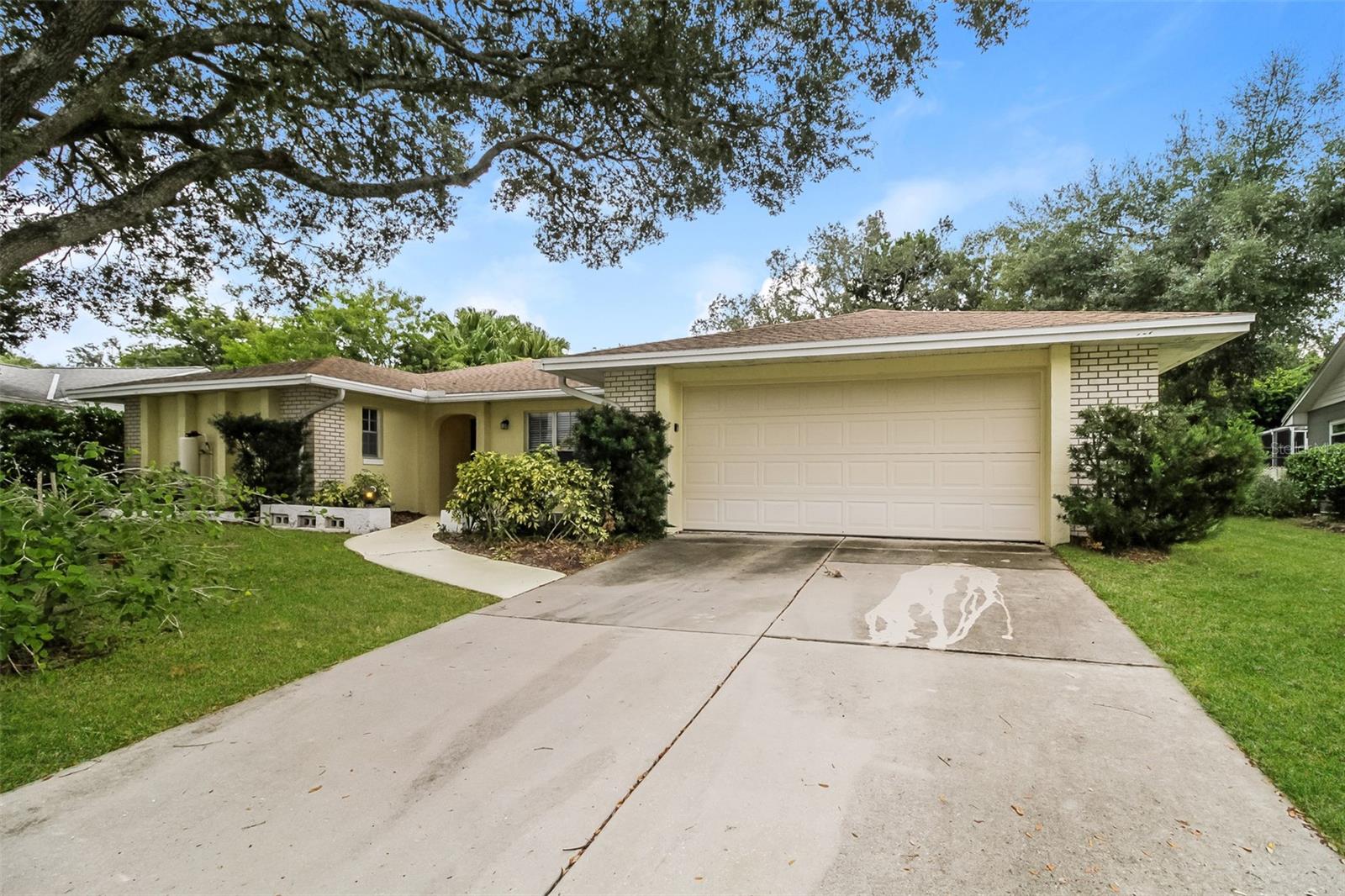 SPRING OAKS UNIT 3 - Residential
