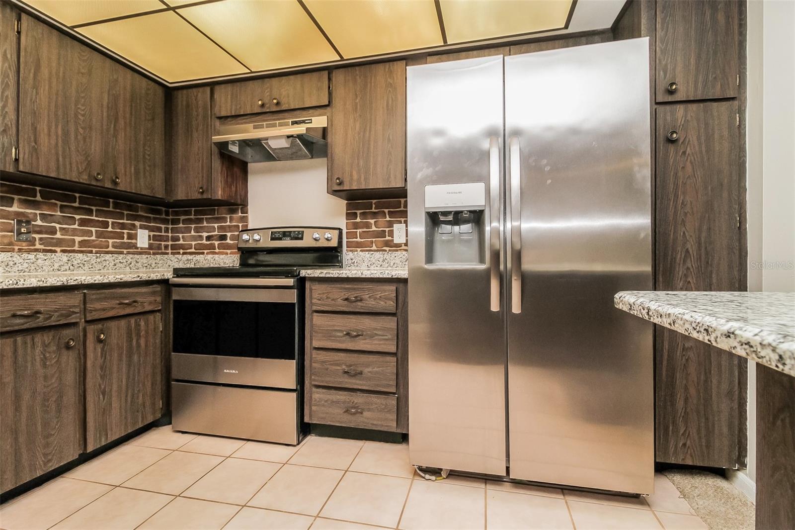 SPRING OAKS UNIT 3 - Residential