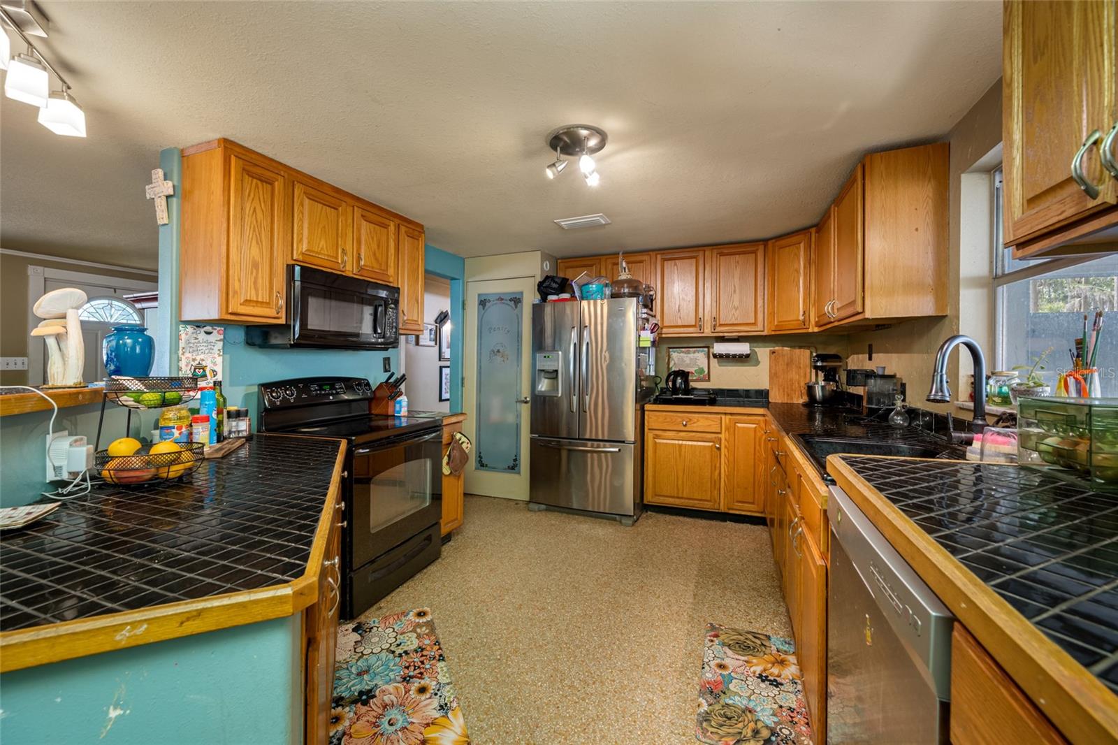 KEYSTONE PARK COLONY SUB - Residential