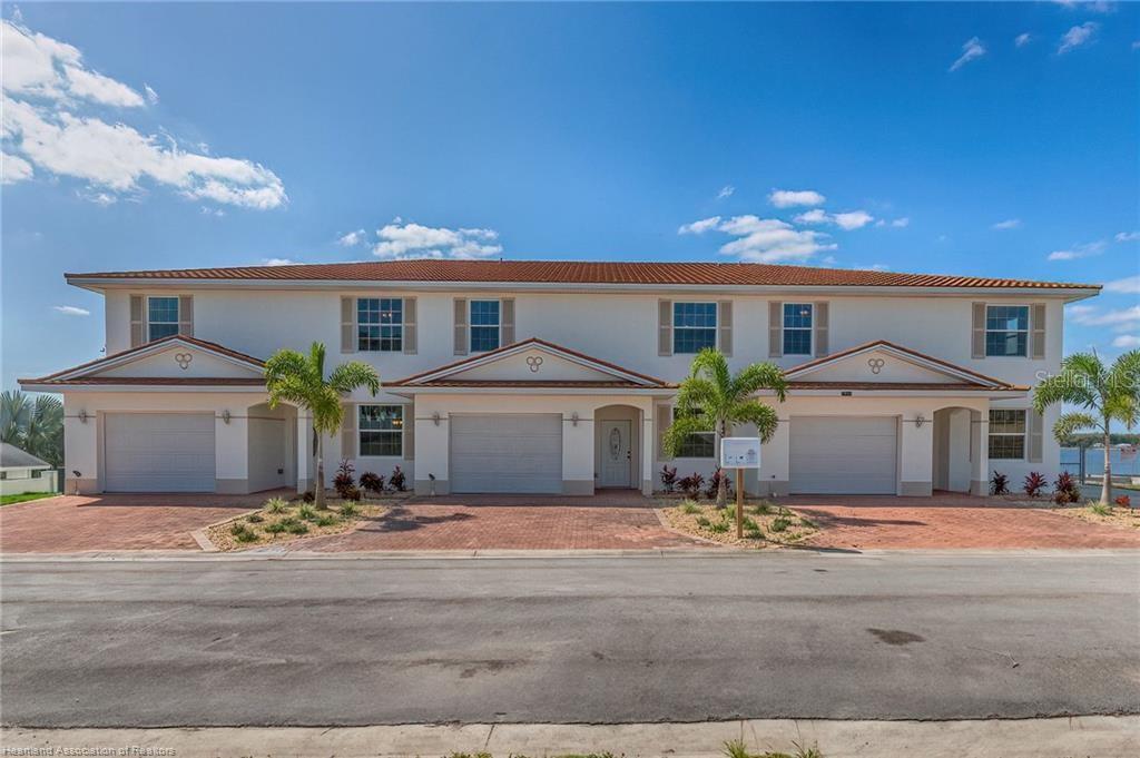 KNICKERBOCKER MANOR - Land