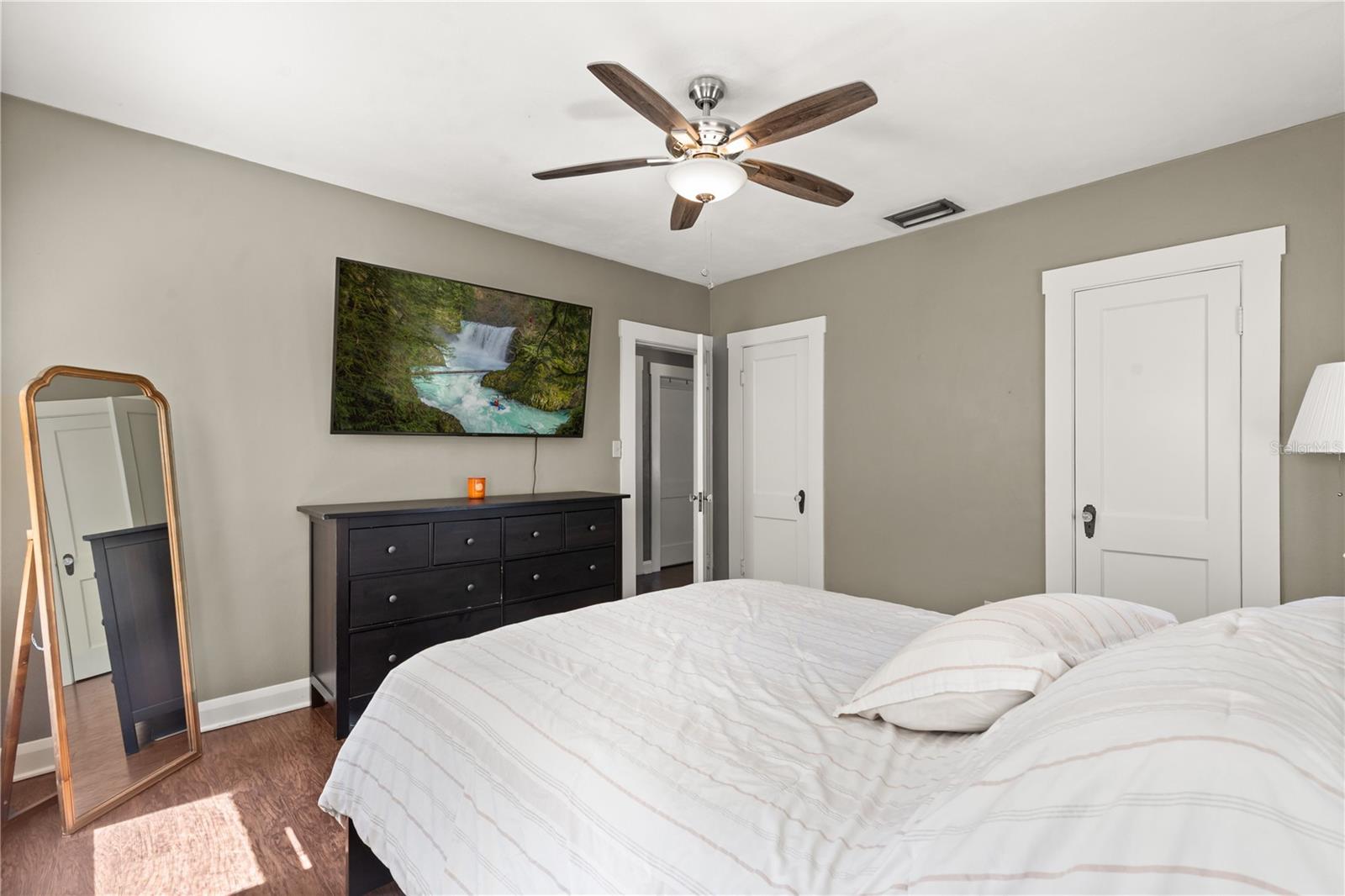 CHELSEA - Residential