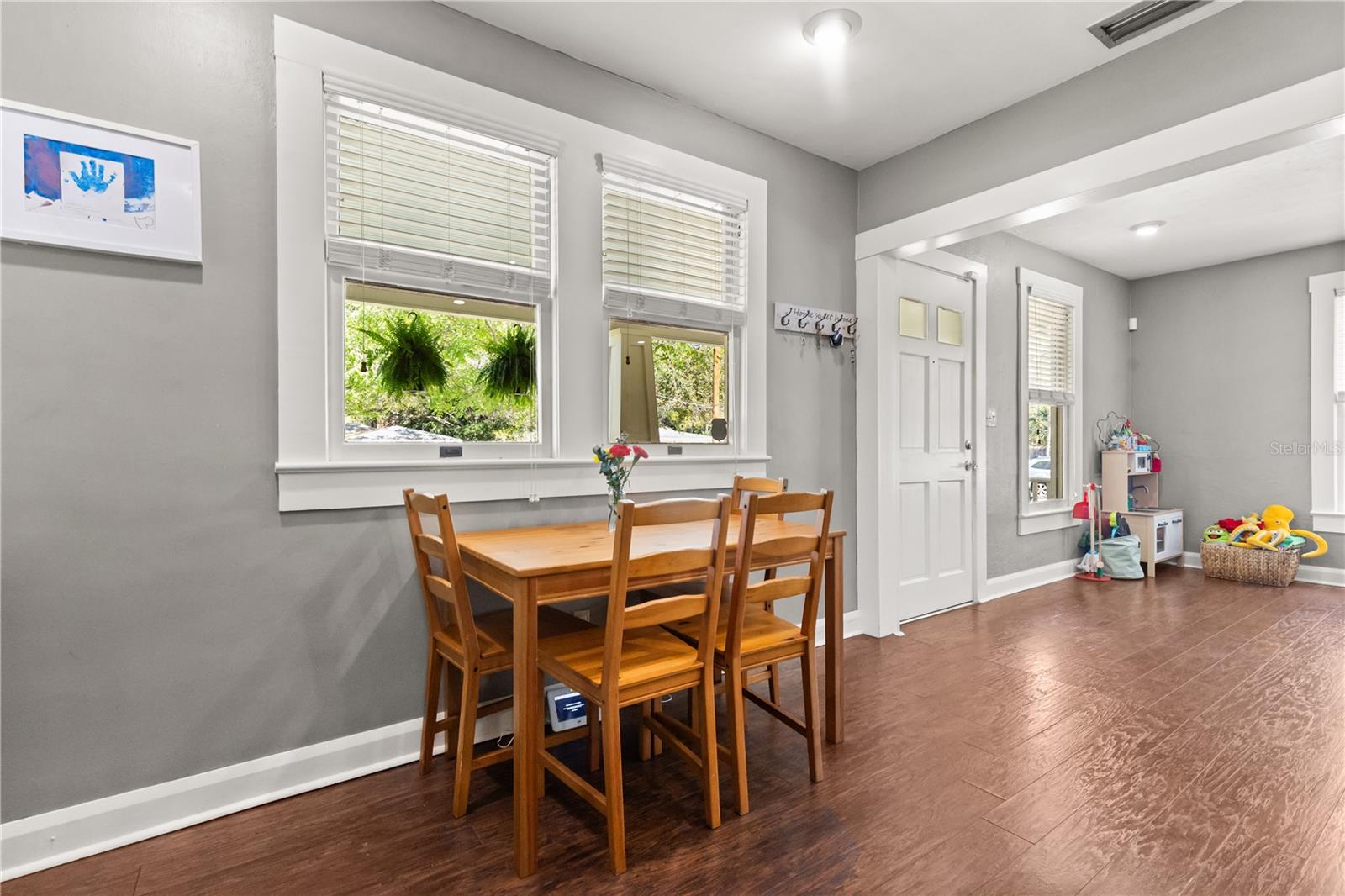 CHELSEA - Residential