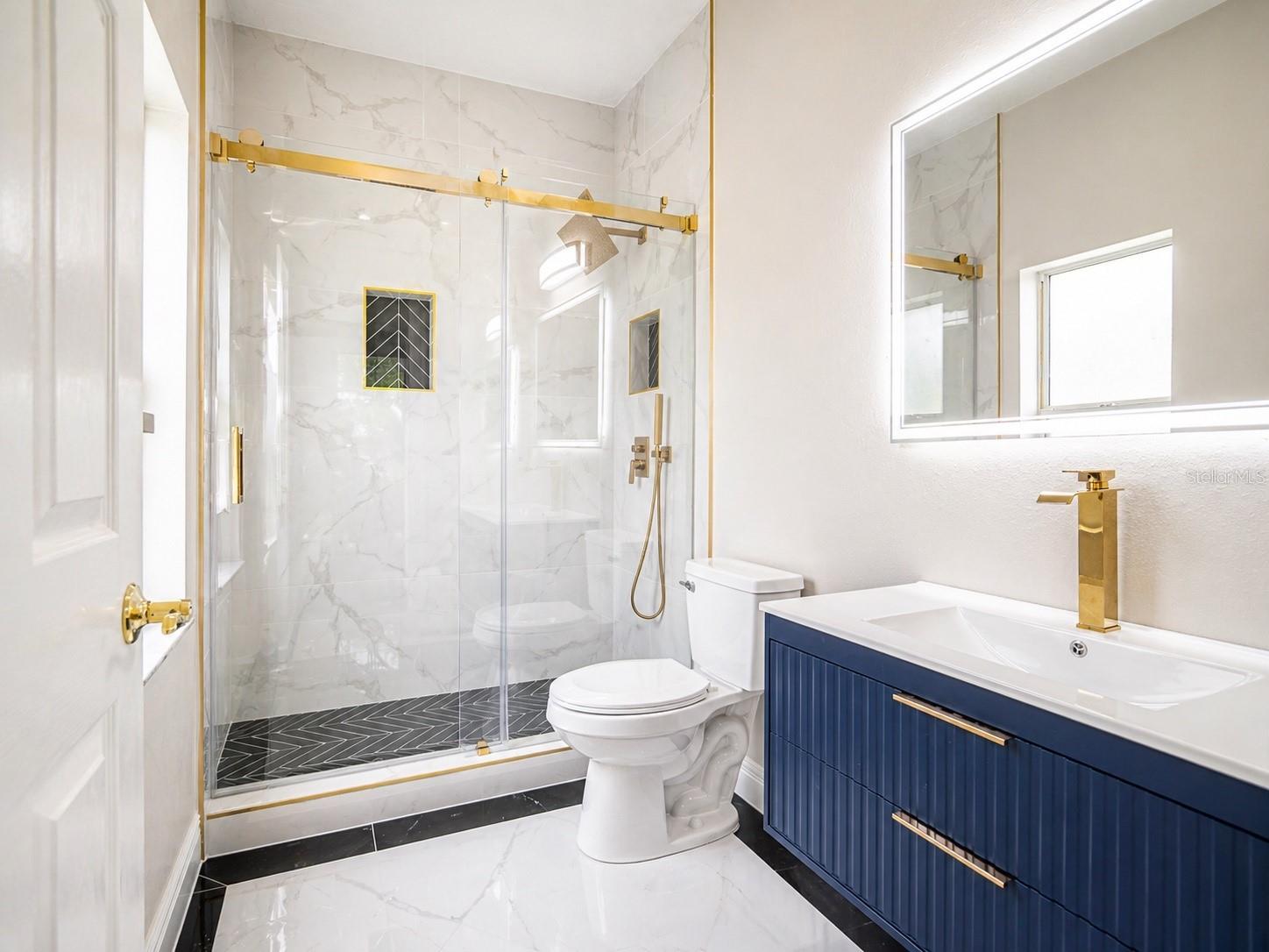 BELLALAGO PH 4P - Residential Lease