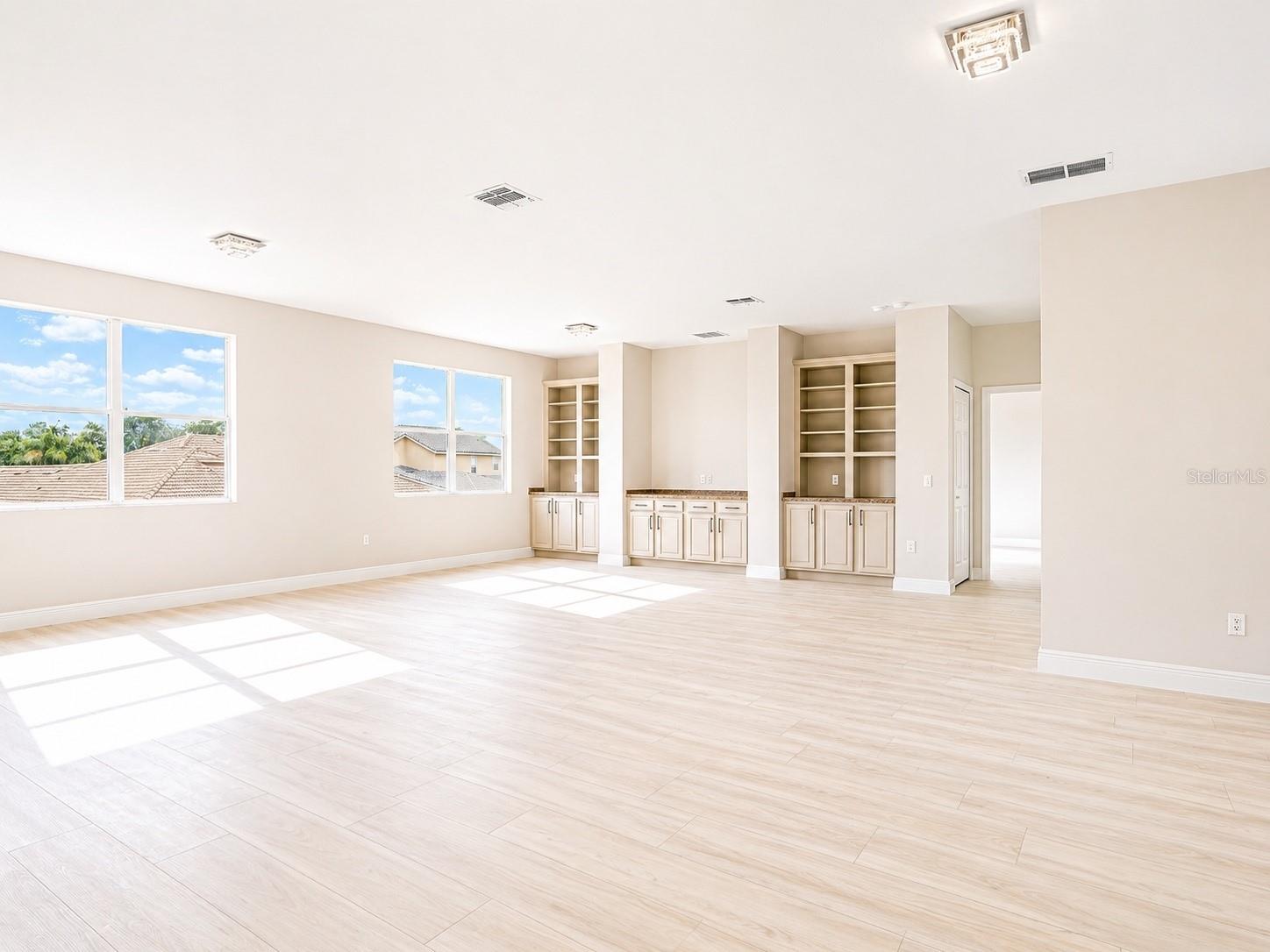 BELLALAGO PH 4P - Residential Lease