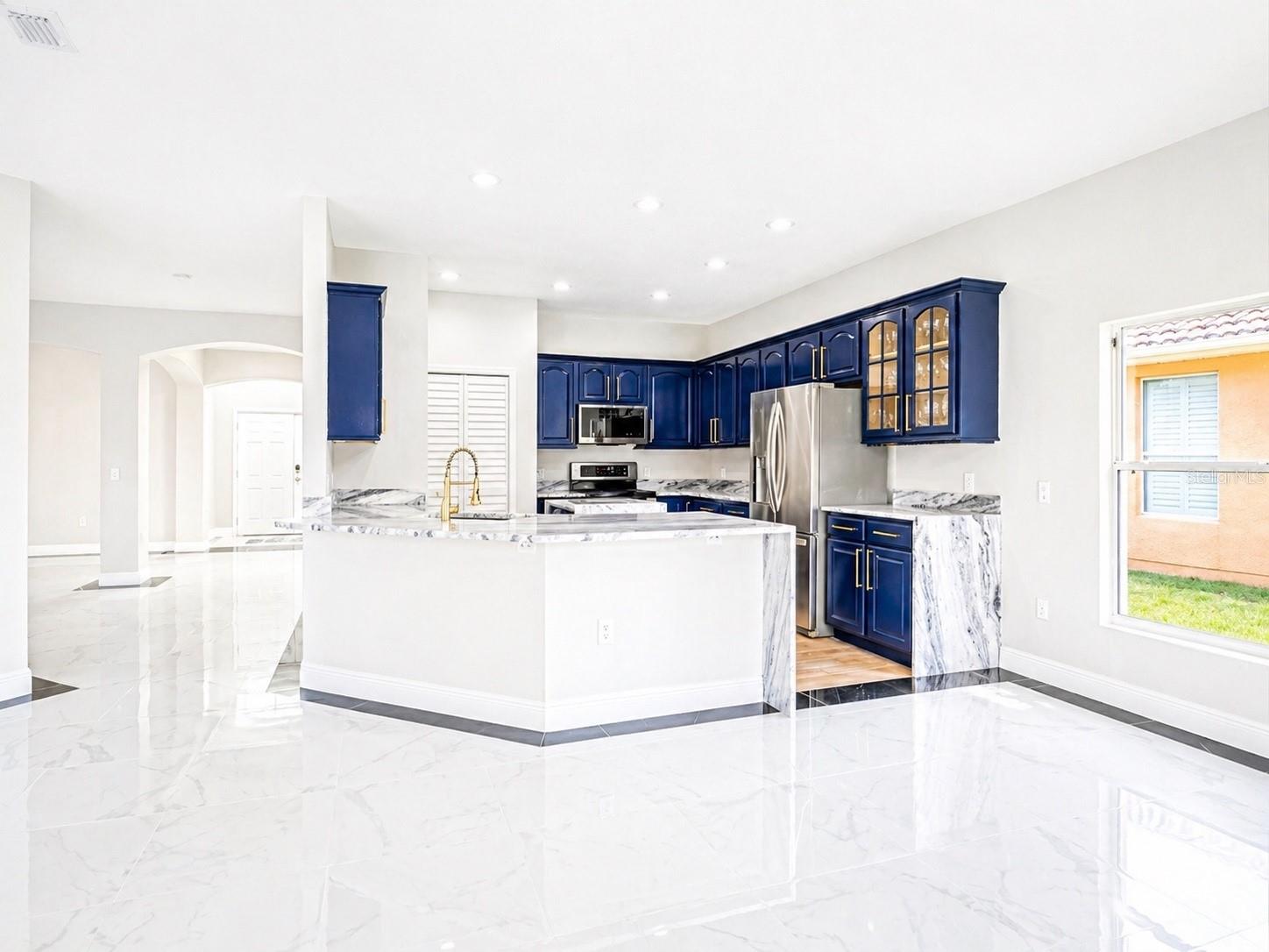 BELLALAGO PH 4P - Residential Lease