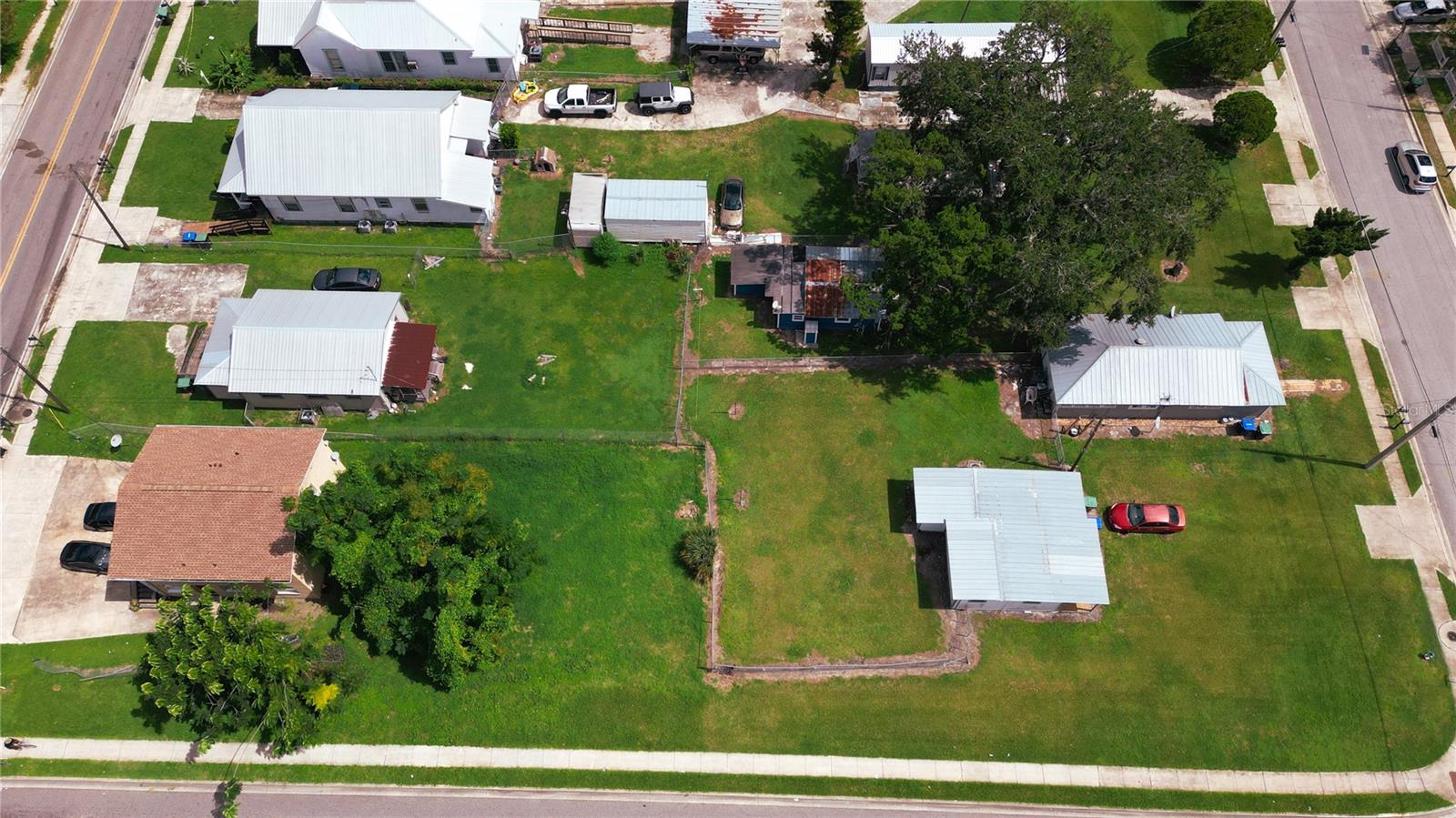 CLEAR LAKE VIEWS - Residential Income