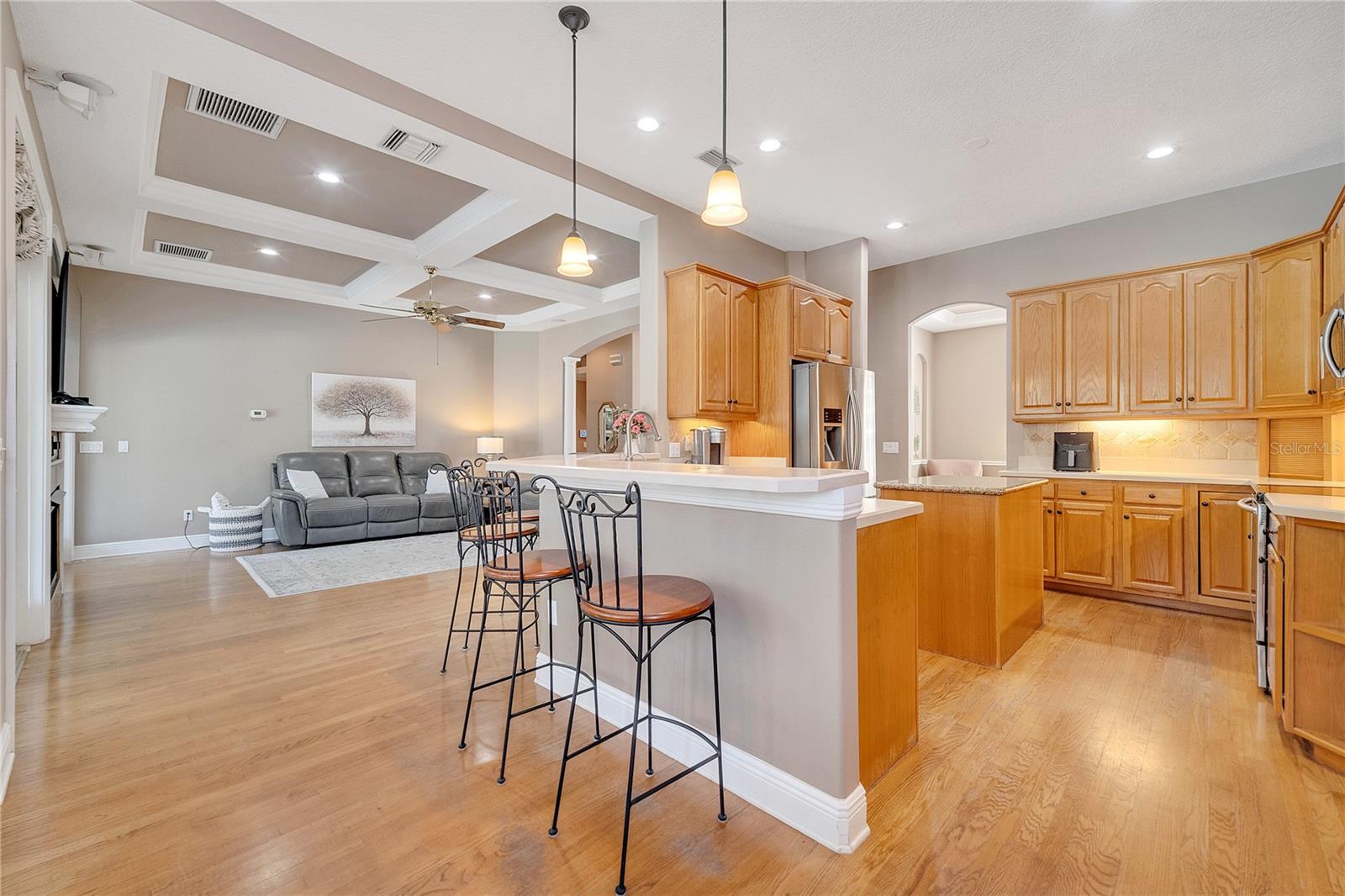 424 CURRY COURT