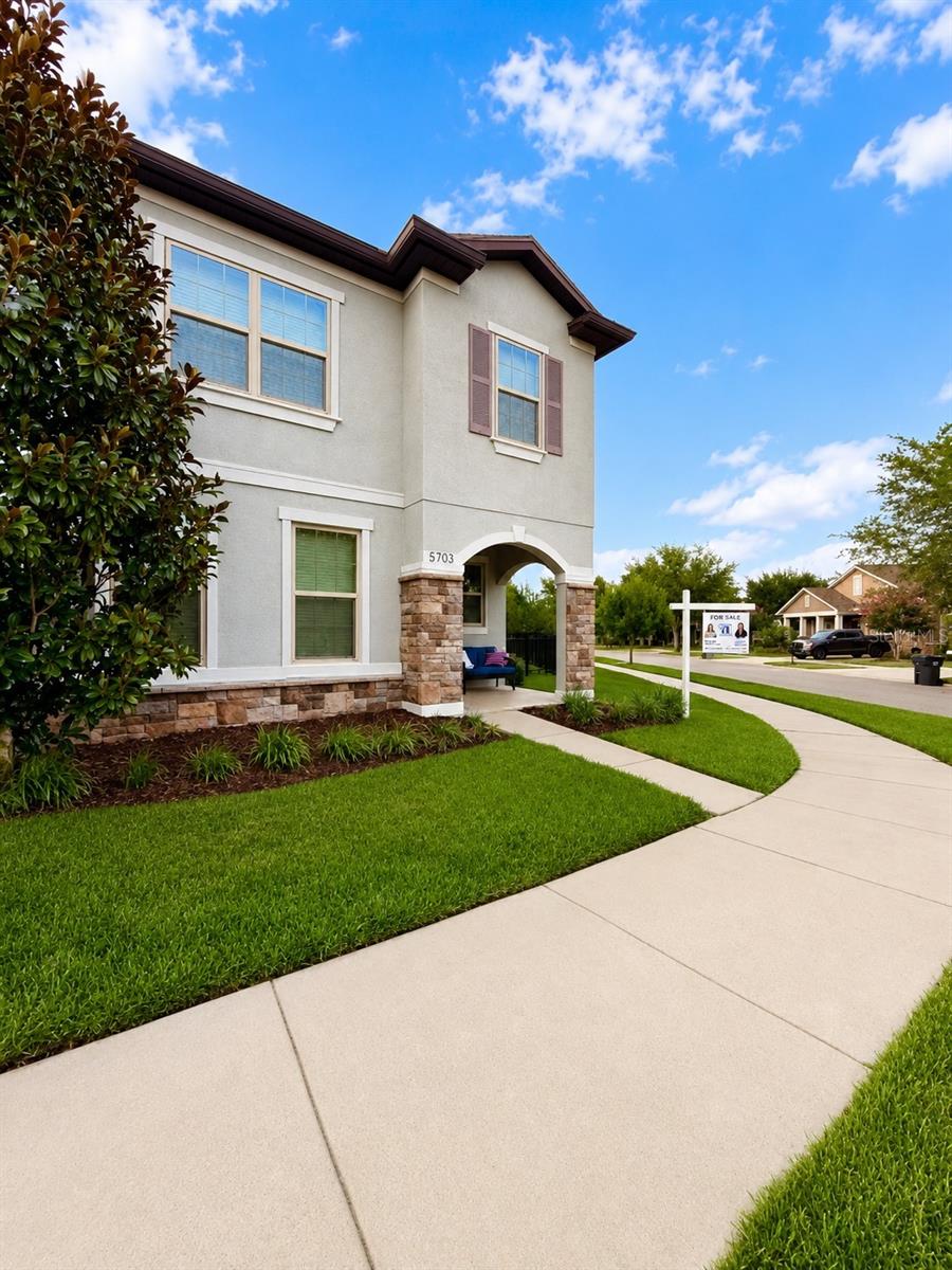 5703 VILLAGE CENTER DRIVE
