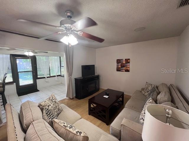 BREEZEWOOD VILLAGE CONDO PH 01-04 - Residential