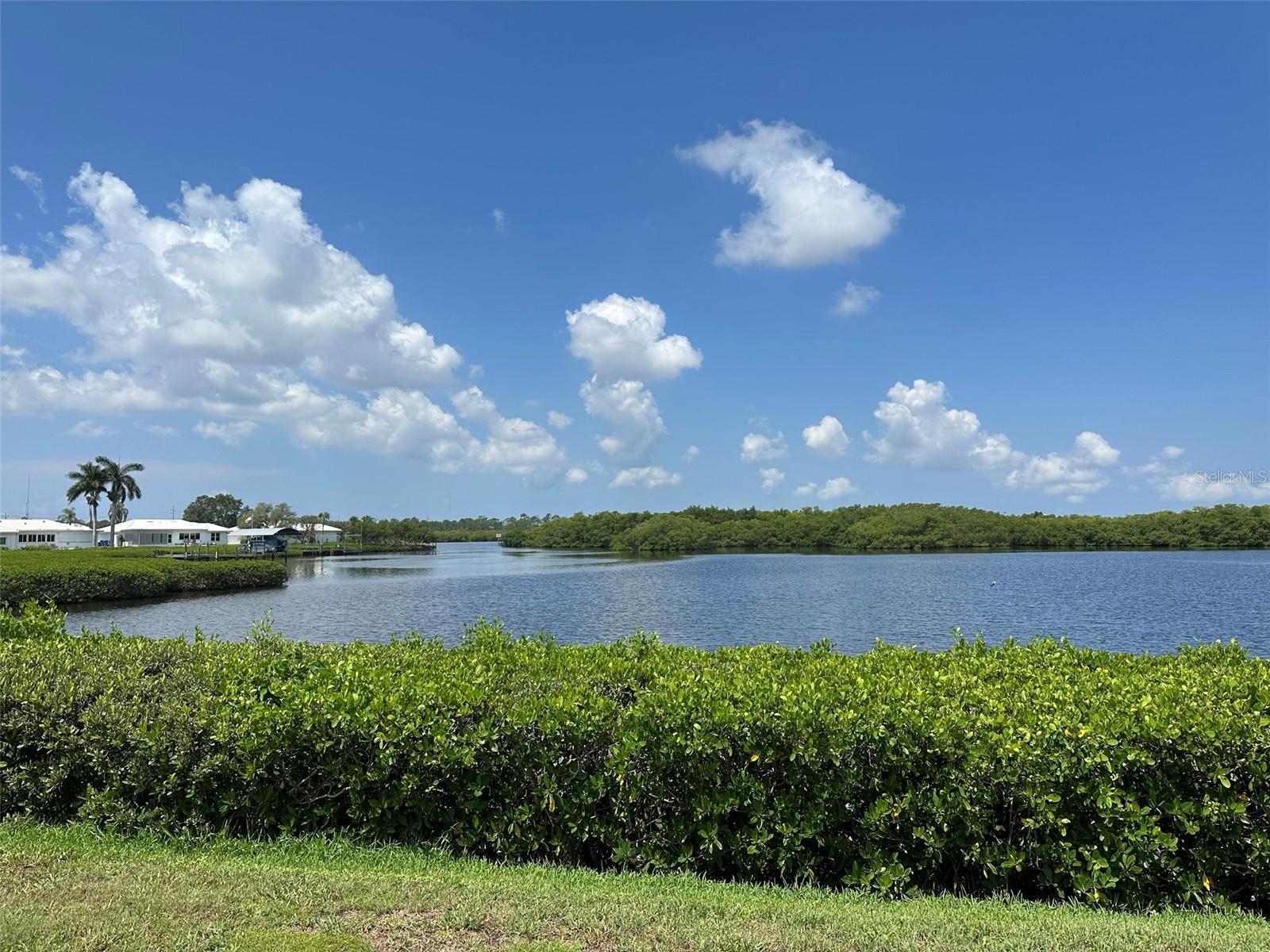 RIVER ISLES - Residential