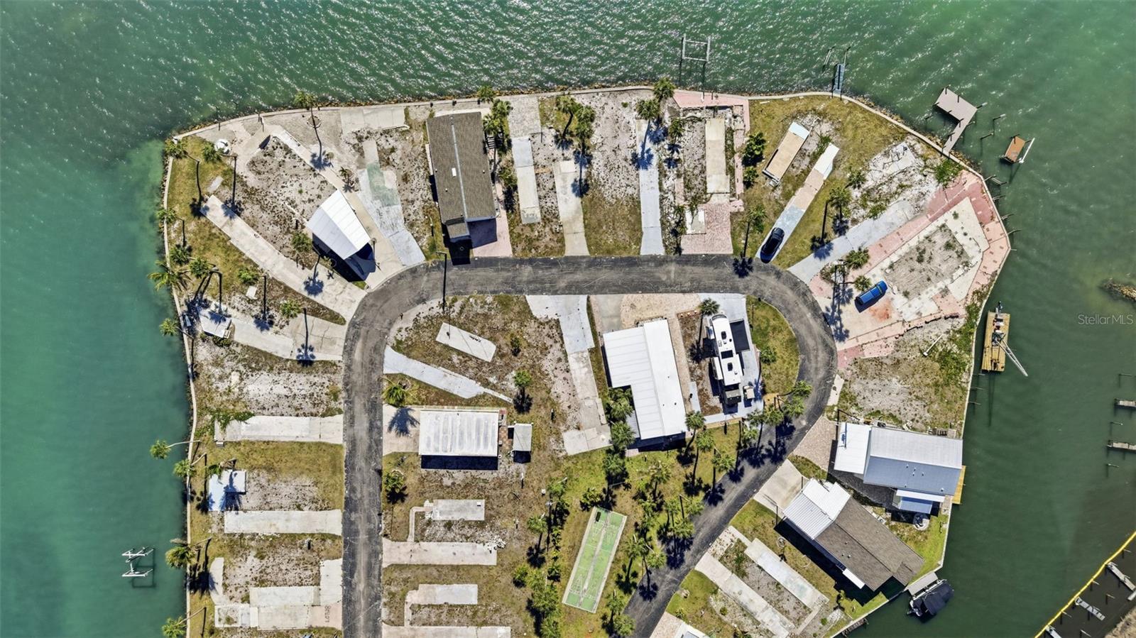 PARK POINTE MOB HME VLGE - Land