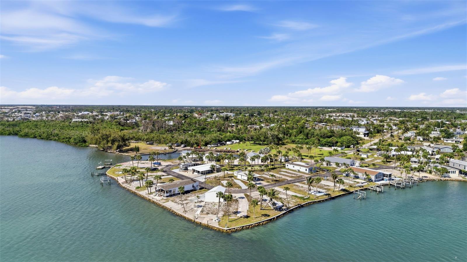 PARK POINTE MOB HME VLGE - Land