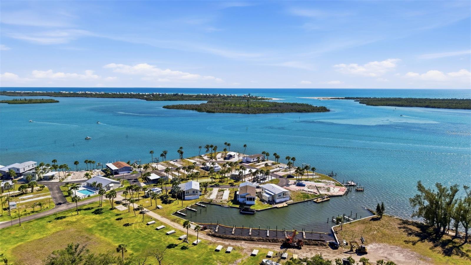 PARK POINTE MOB HME VLGE - Land
