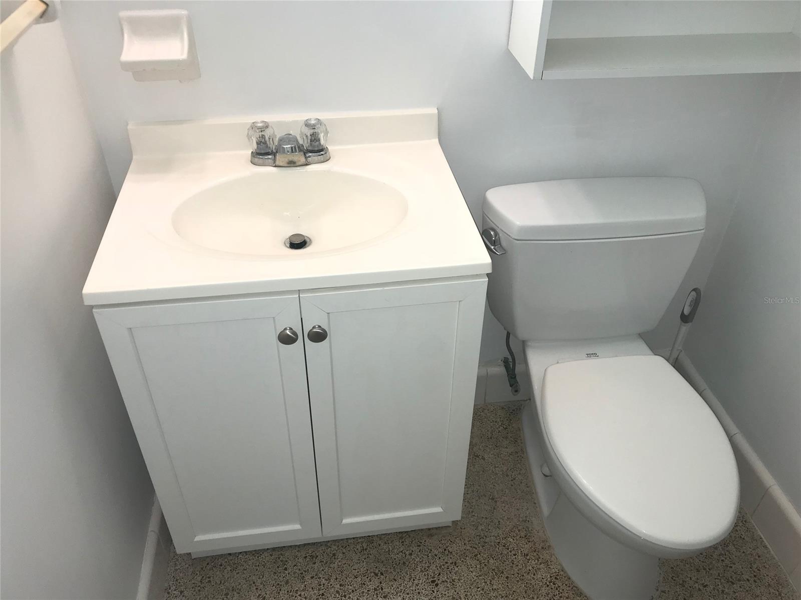 Detwilers Add 01 New Smyrna Bch - Residential Lease