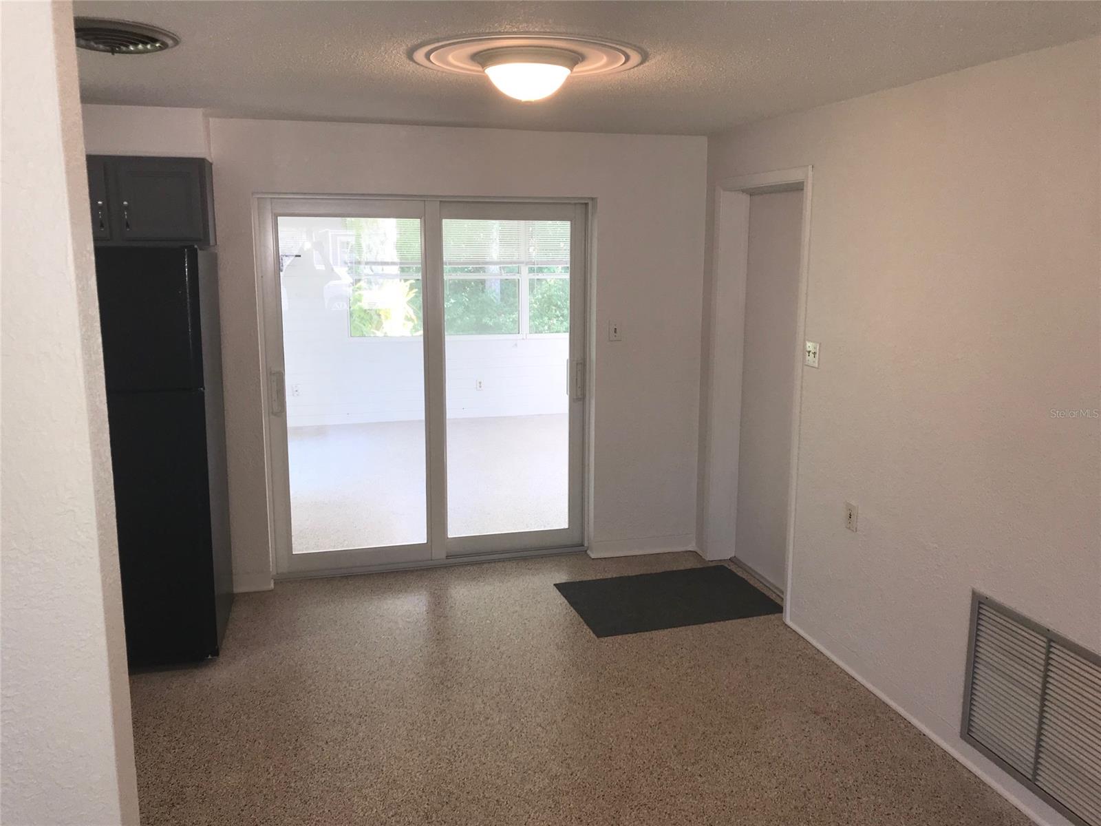 Detwilers Add 01 New Smyrna Bch - Residential Lease