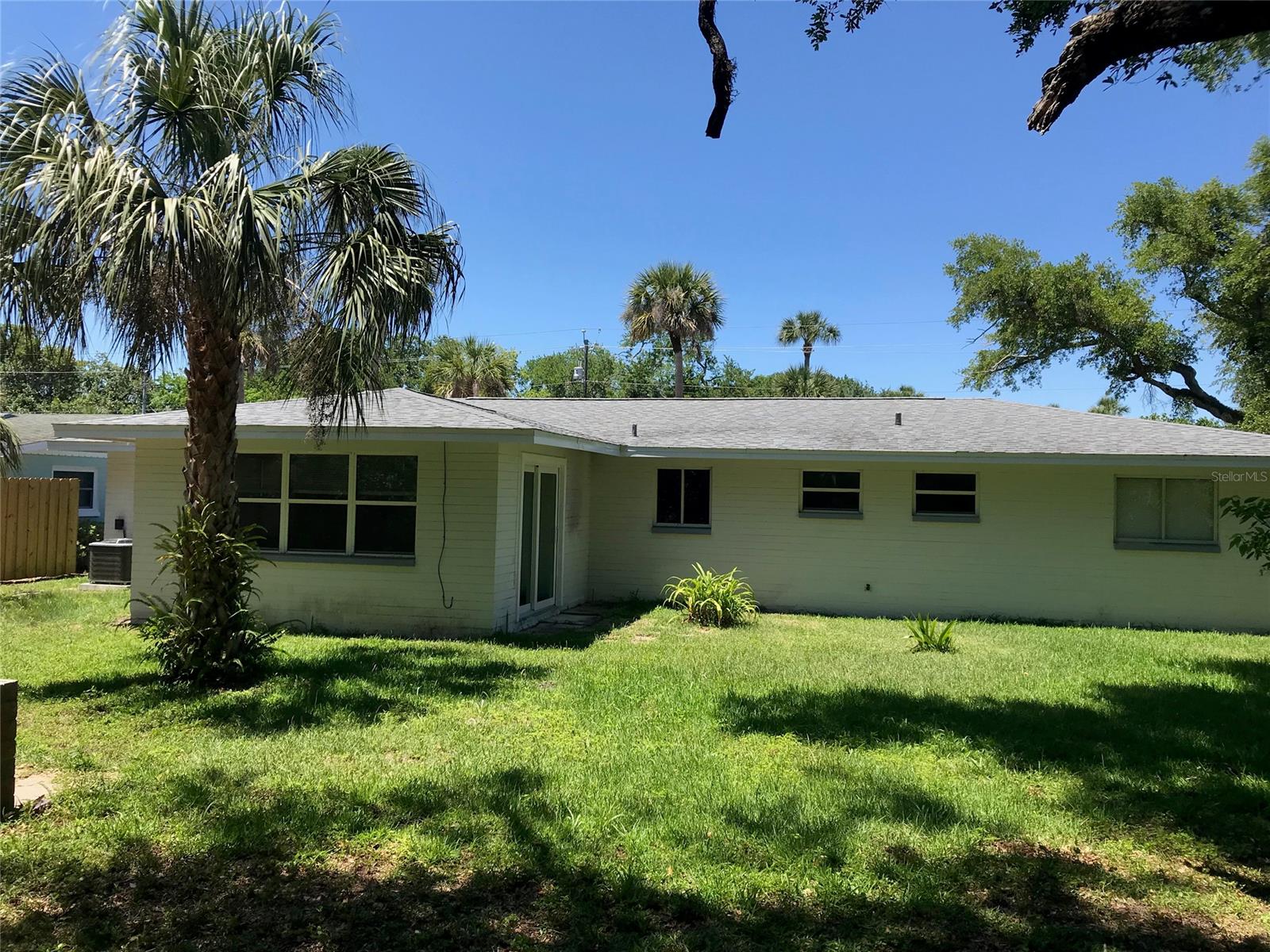 Detwilers Add 01 New Smyrna Bch - Residential Lease