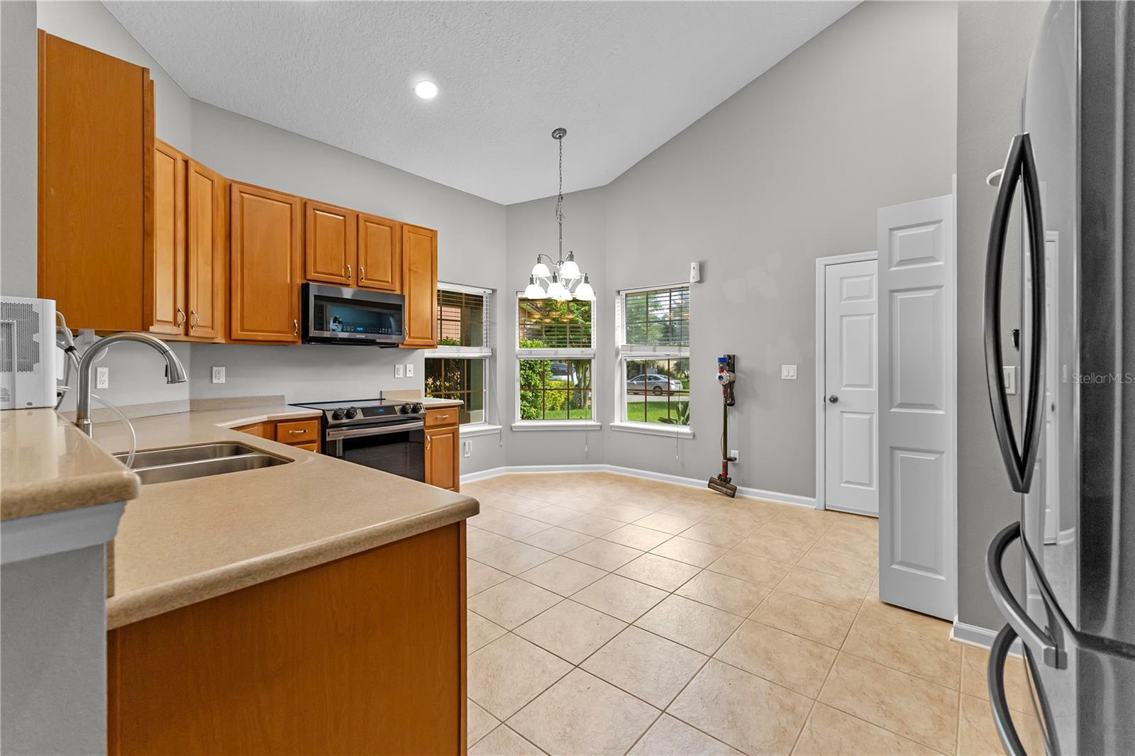 1165 CARMONA PLACE