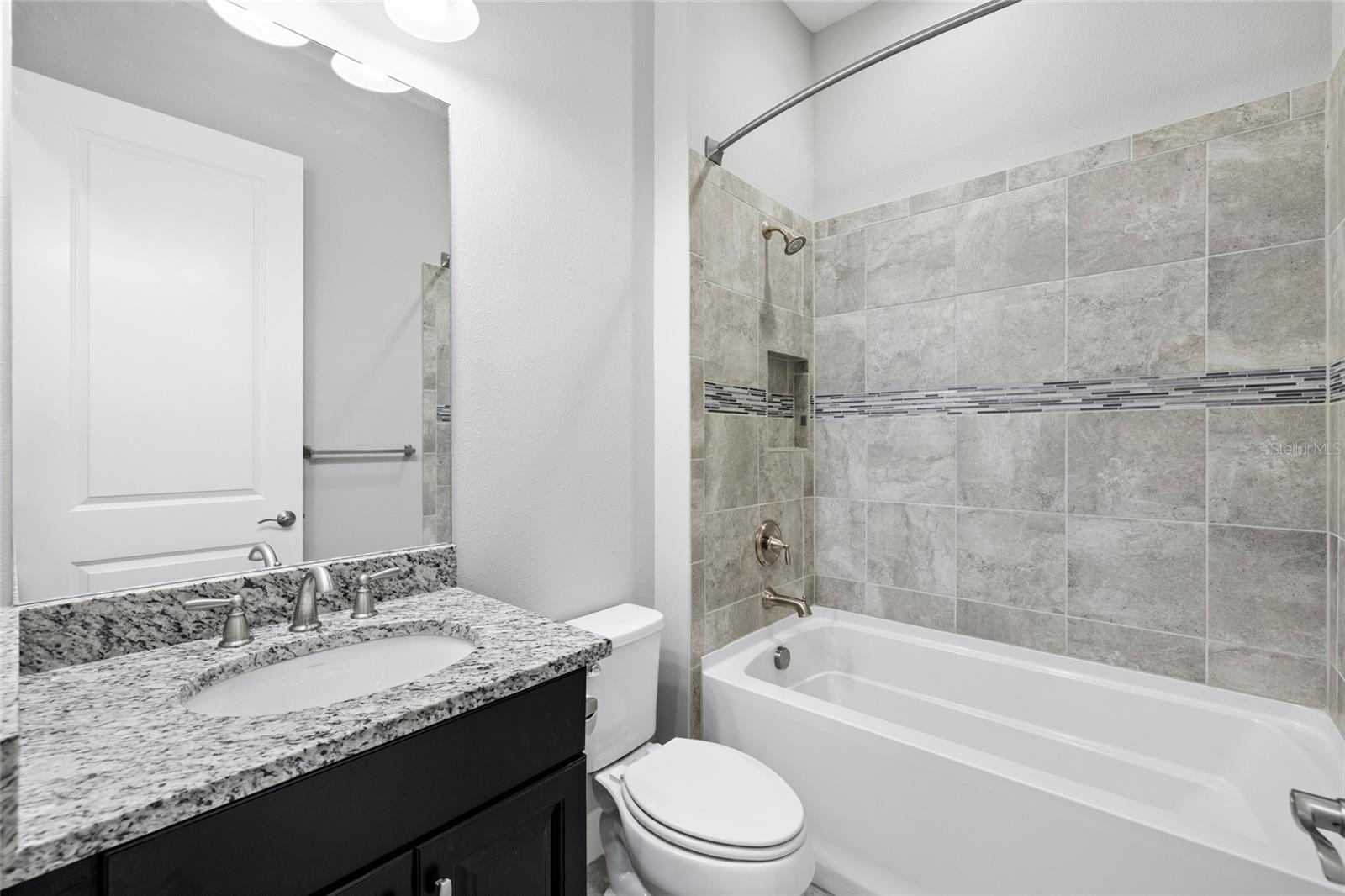 ARTISAN LAKES ESPLANADE PH I SP A-D - Residential