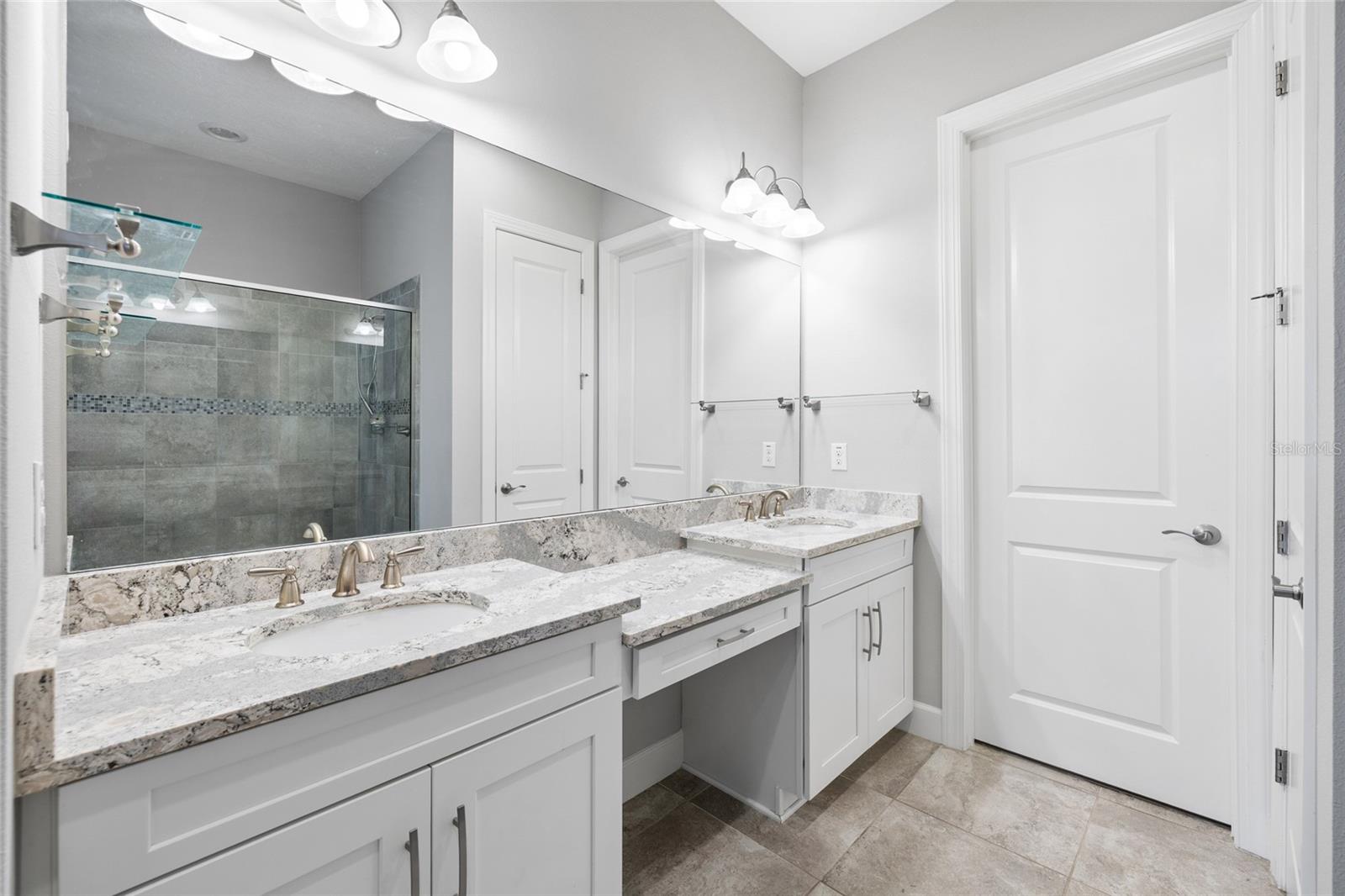 ARTISAN LAKES ESPLANADE PH I SP A-D - Residential