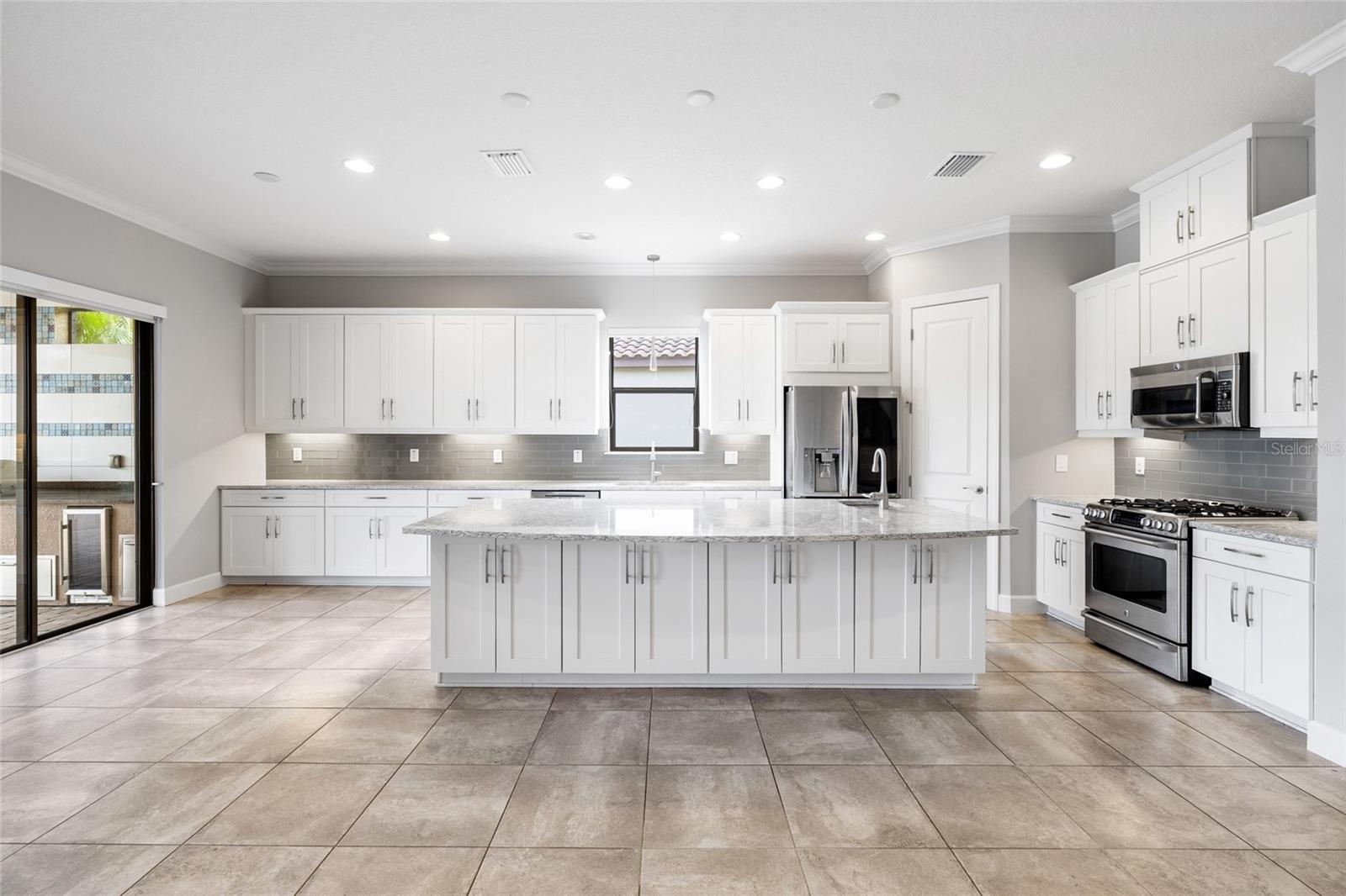 ARTISAN LAKES ESPLANADE PH I SP A-D - Residential