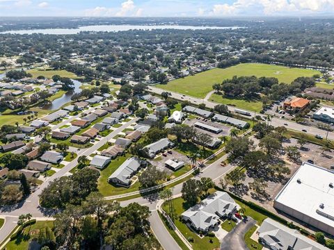 A home in LAKELAND