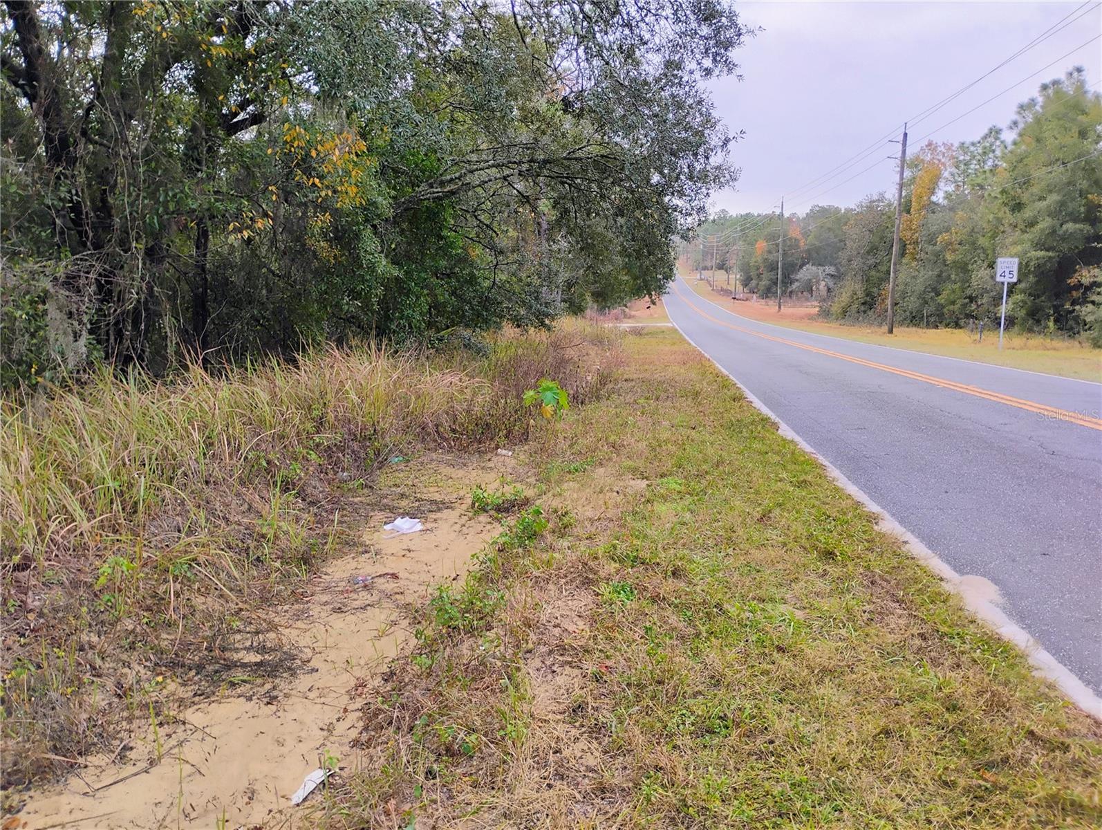 INTERLACHEN LAKES ESTATES - Land