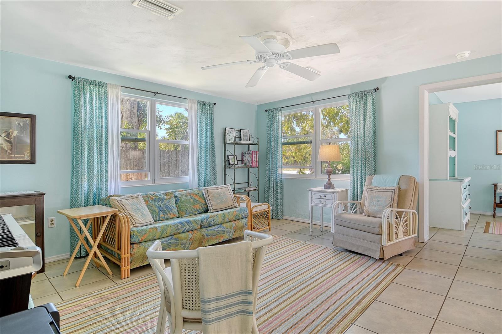 305 PALMETTO ROAD W