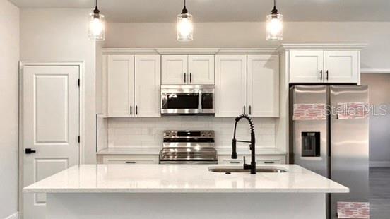 713 MARION OAKS MANOR