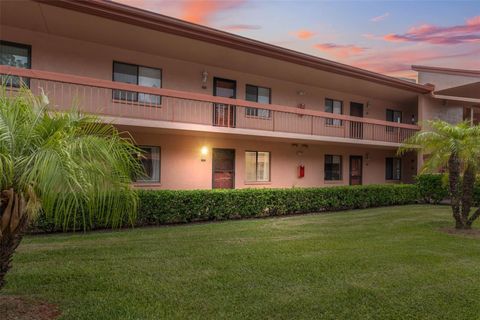 143 LAKESIDE DRIVE 143 OLDSMAR FL 34677