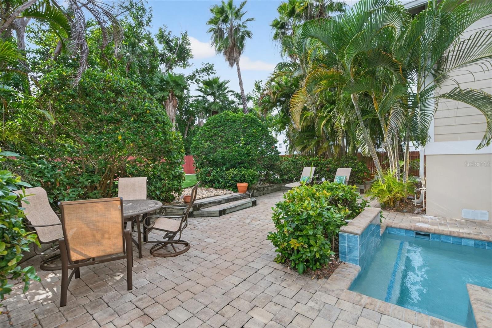 BAY PALMS ADD - Residential