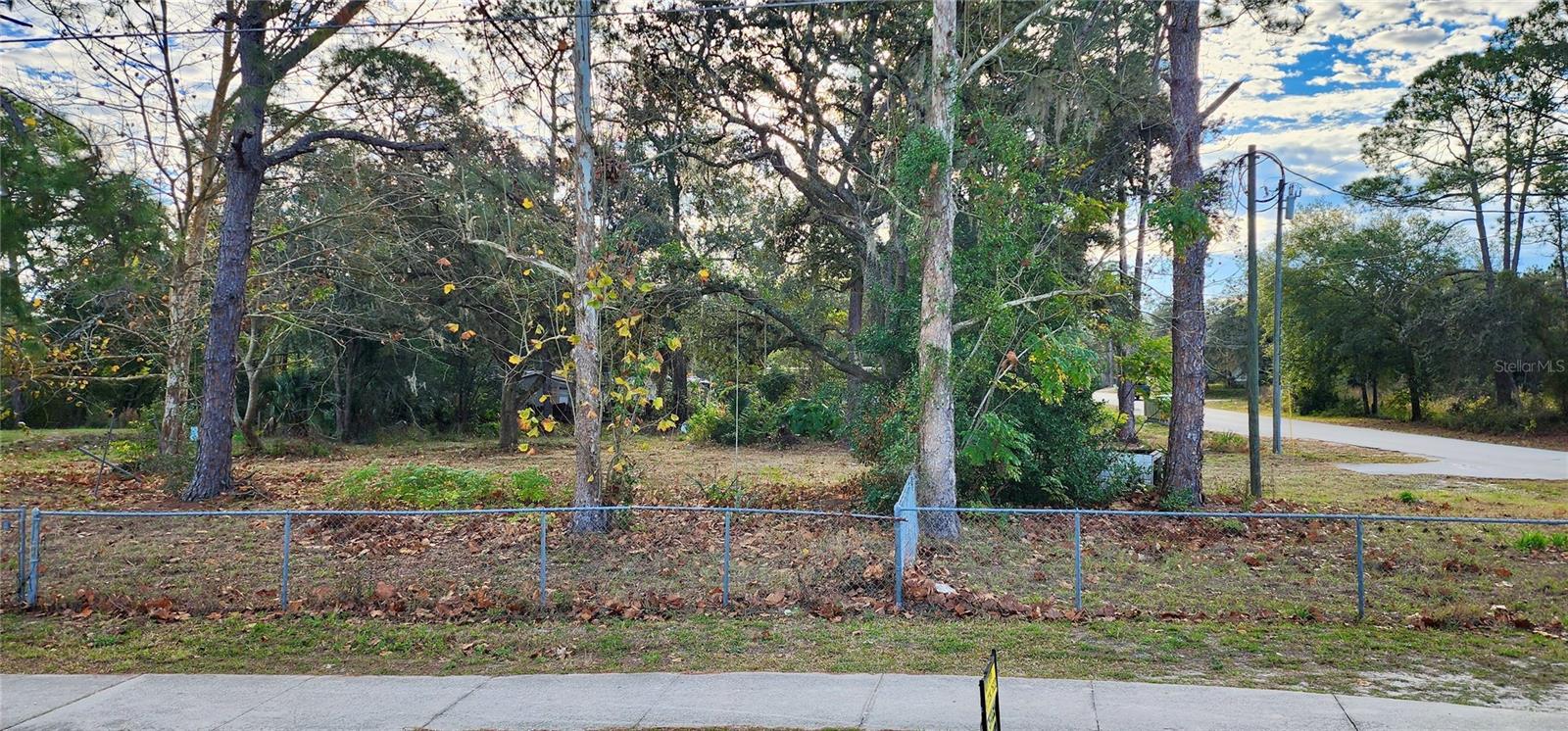 PINE LAKES SOUTH - Land