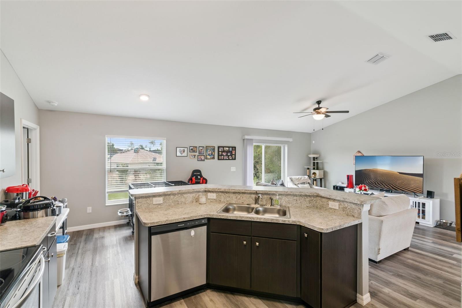 MARION OAKS UN 04 - Residential